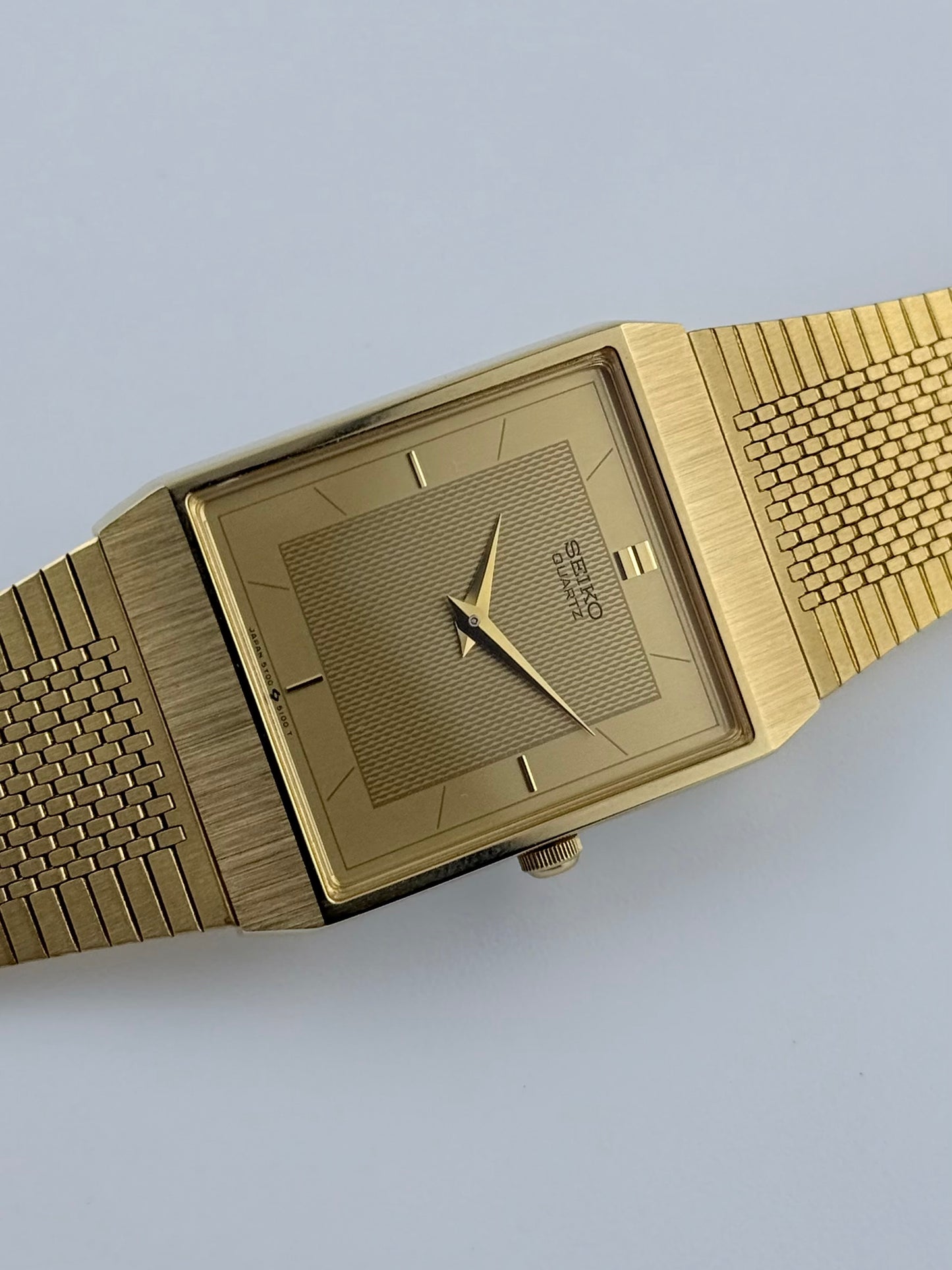 Seiko Tank Quartz 5Y00-5020