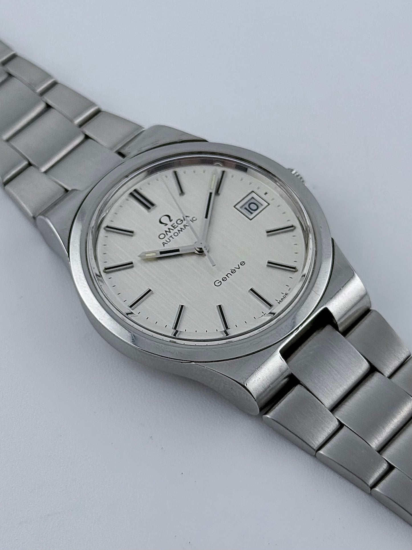 Omega Geneve Automatic Date - 166.0173