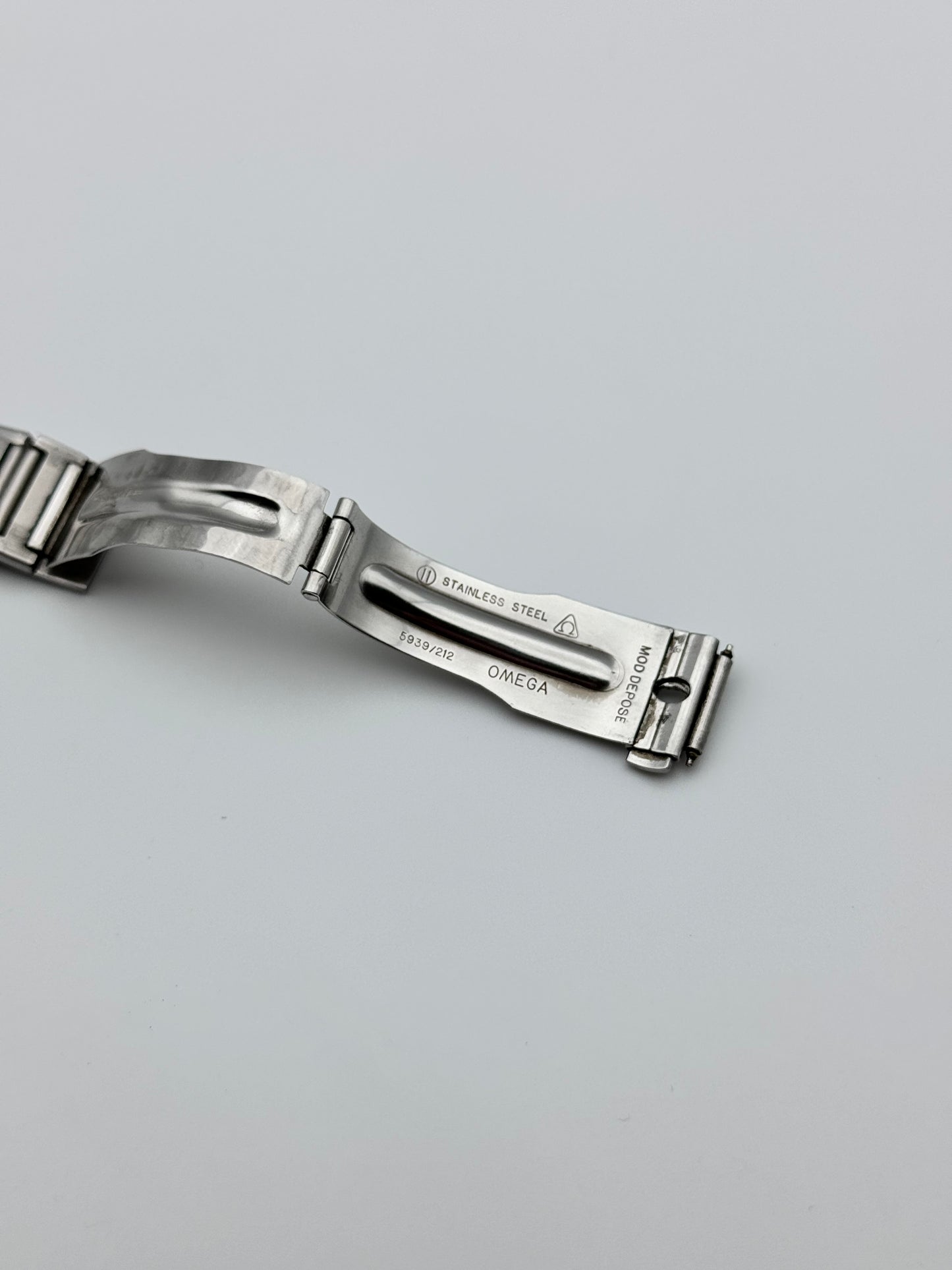 Omega Constellation Bucaneer Automatic - Original Bracelet - 555.0012 - Spiderweb Dial