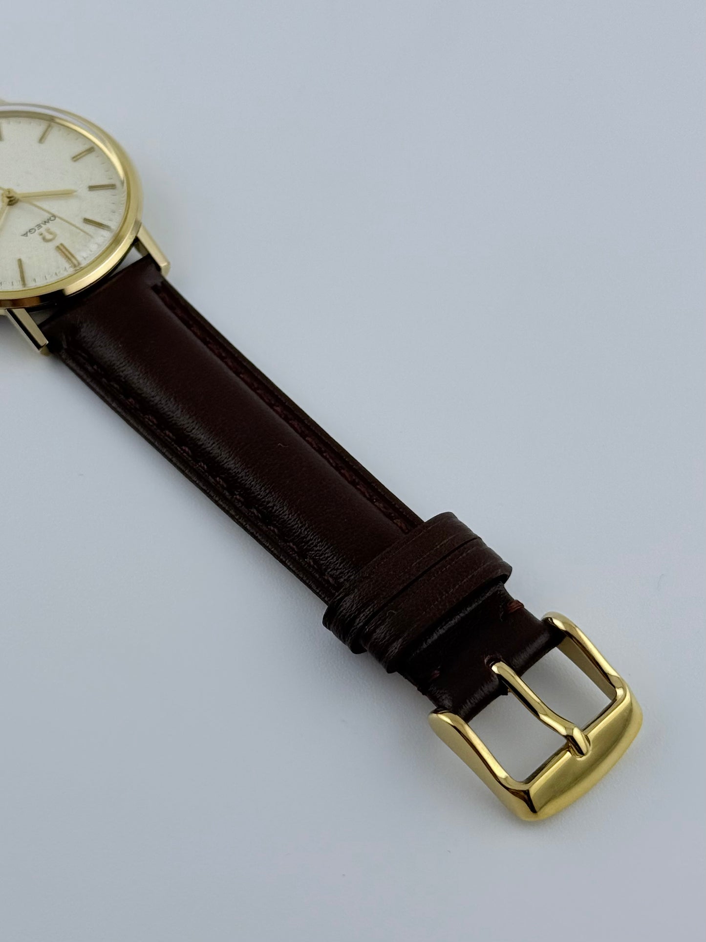 Omega Geneve Manual Wind 131.019 - Linen Dial