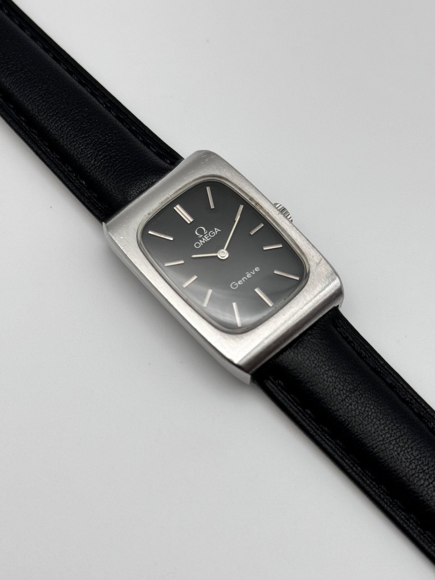 Omega Geneve Tank Manual Wind 511.0469