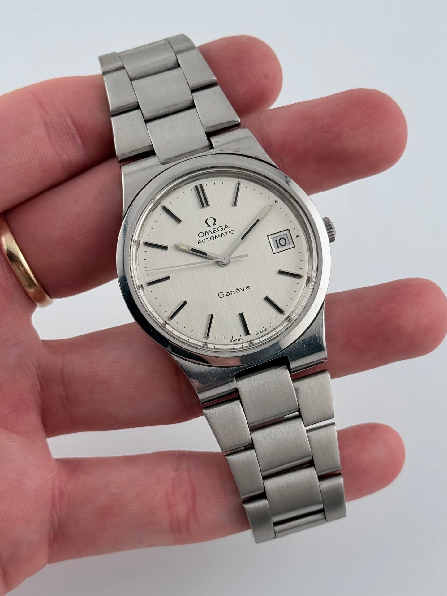 Omega Geneve Automatic Date - 166.0173