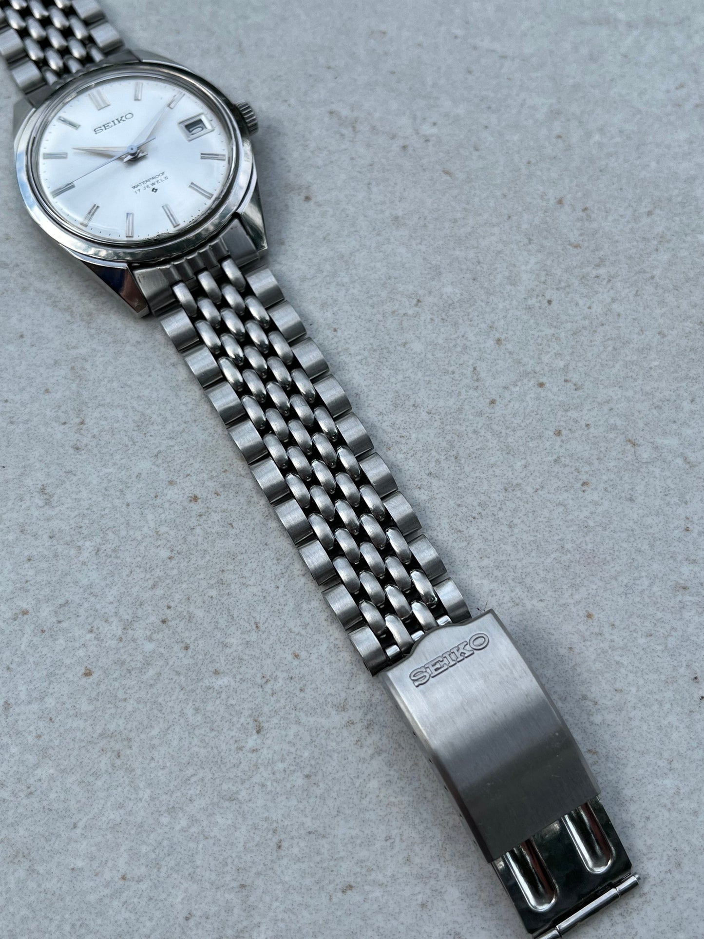 Seiko Manual Wind Date 6602-8050