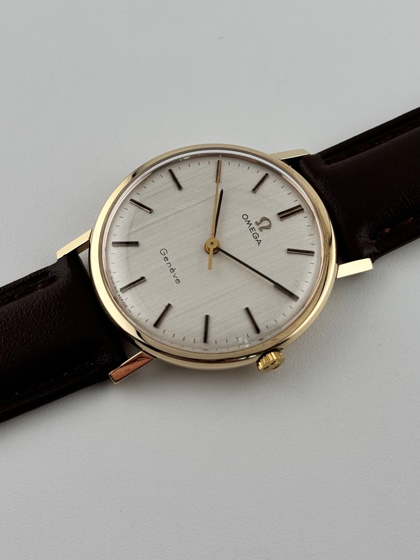 Omega Geneve Manual Wind 9ct Gold 131.25016