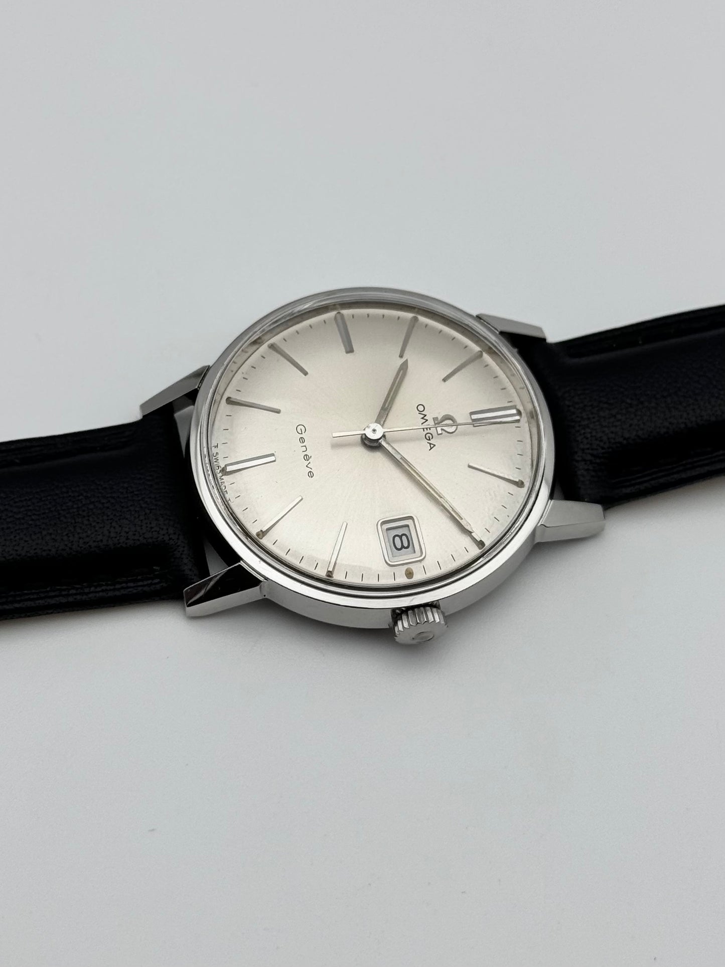 Omega Seamaster Geneve Date Manual Wind 136.011