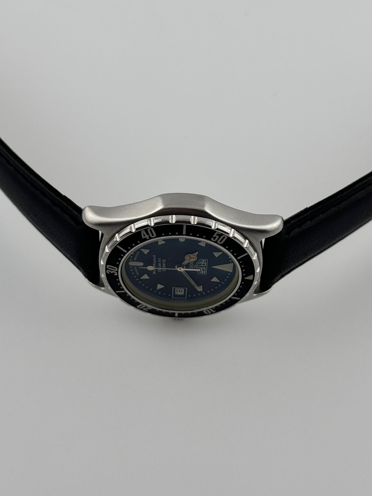 Heuer 2000 Professional Quartz Date 973.013