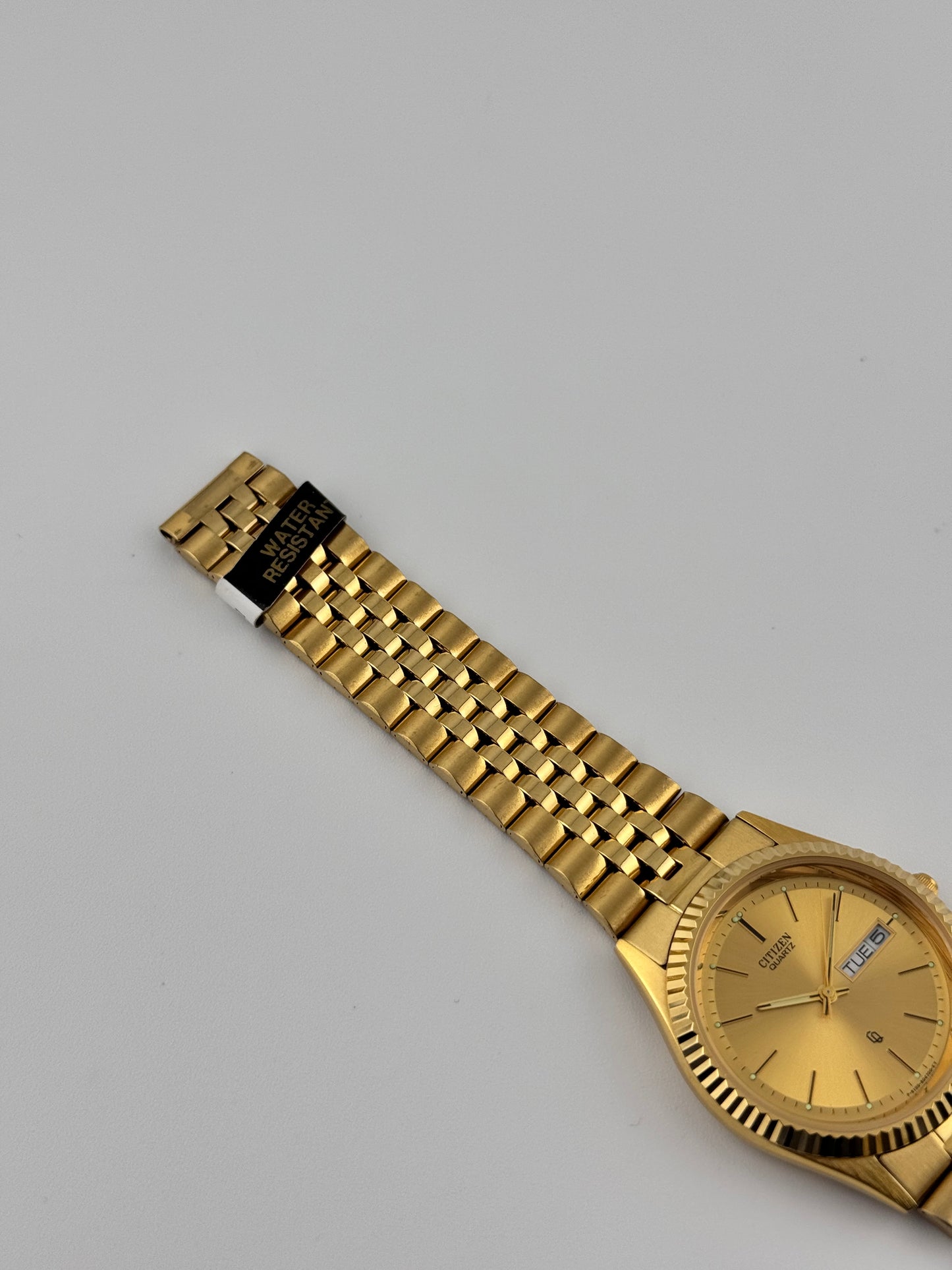 Citizen CQ Quartz Day-Date 6100-R00391