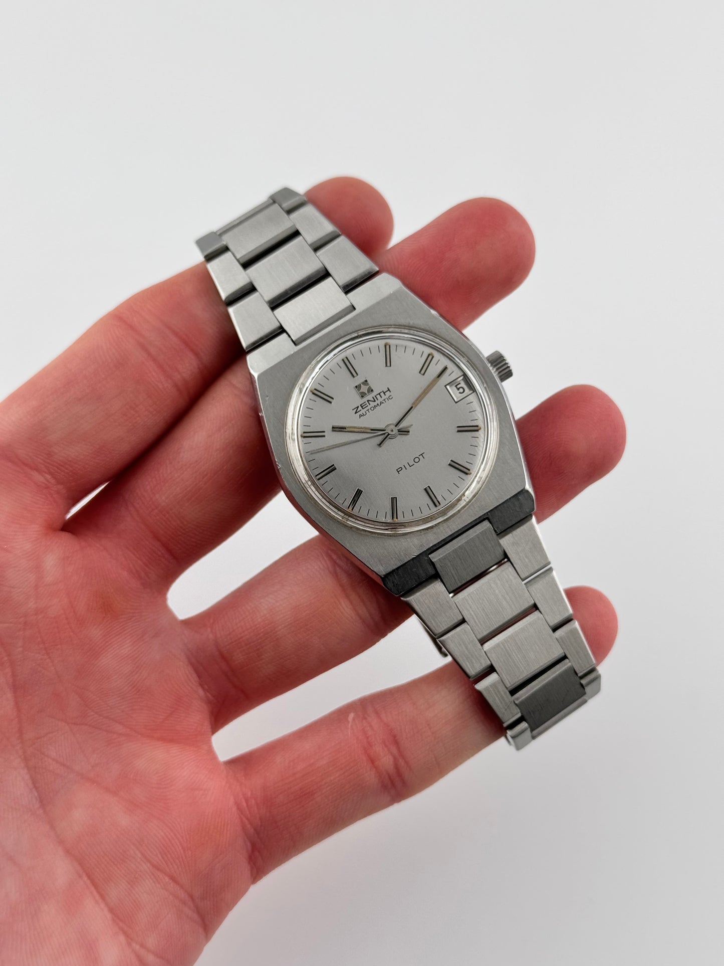 Zenith Pilot Automatic Date - 01-0010-382