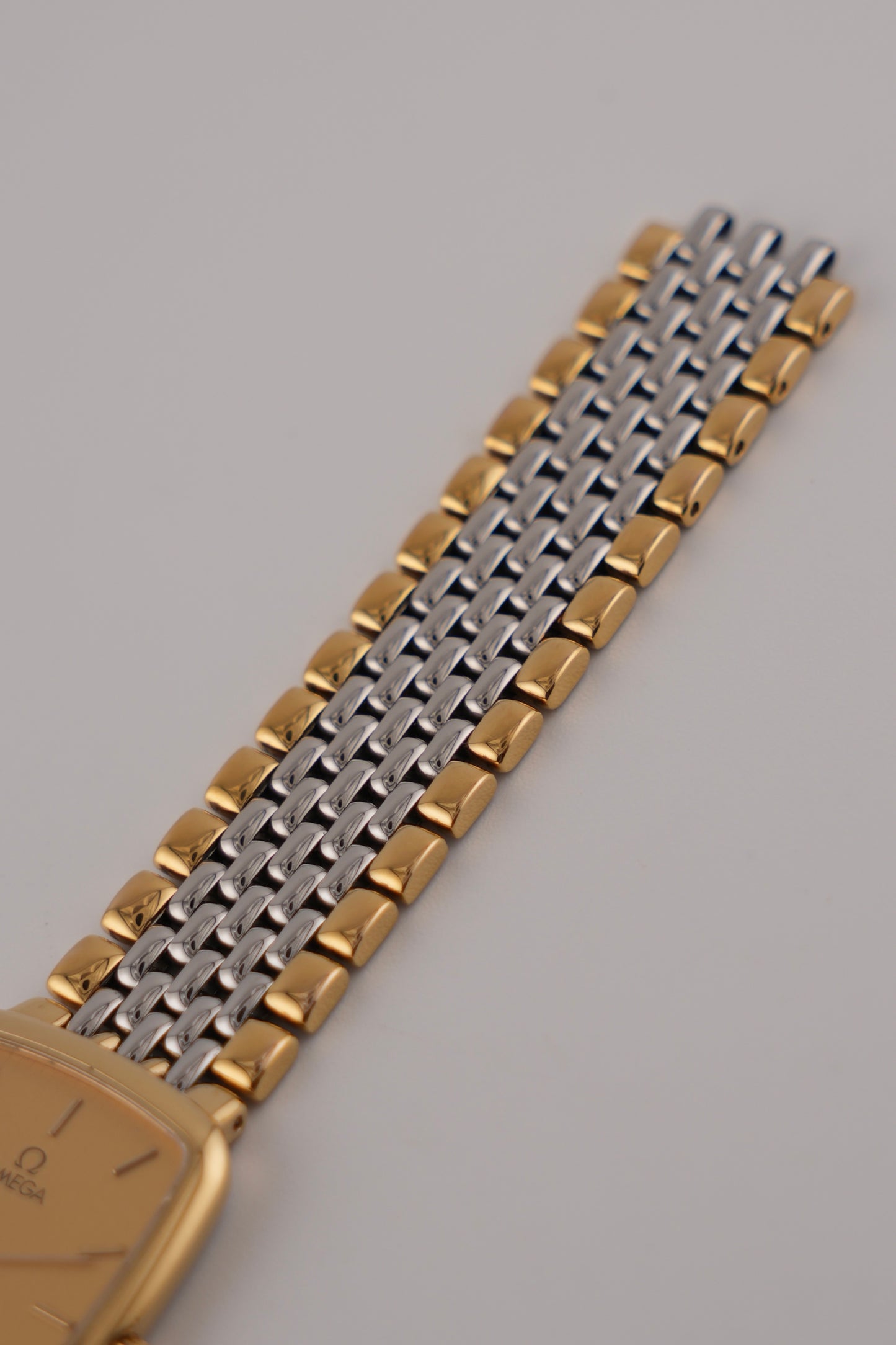 Omega De Ville Tank Quartz 395.0876.2 - Original Bracelet