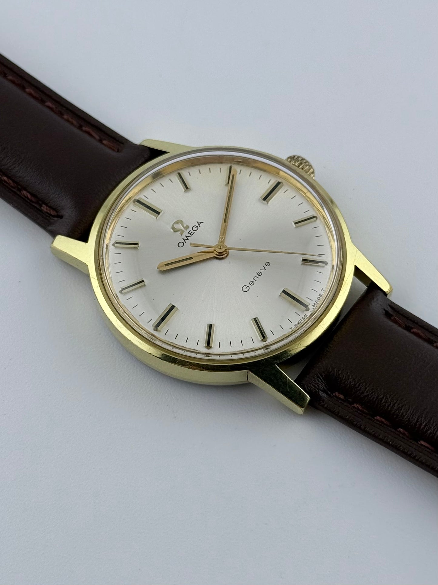 Omega Geneve Manual 135.070 - Box and Papers