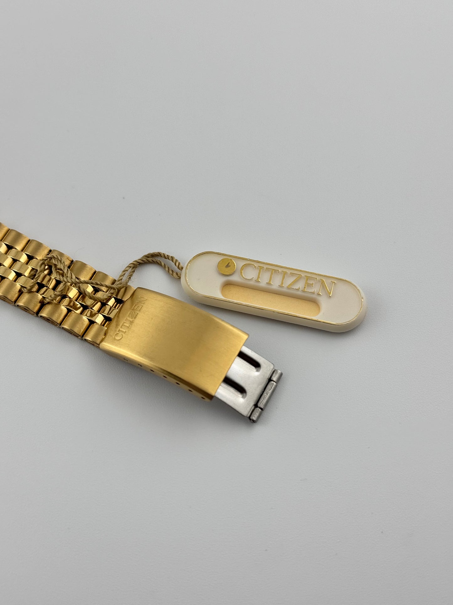 Citizen CQ Quartz Day-Date 6100-R00391