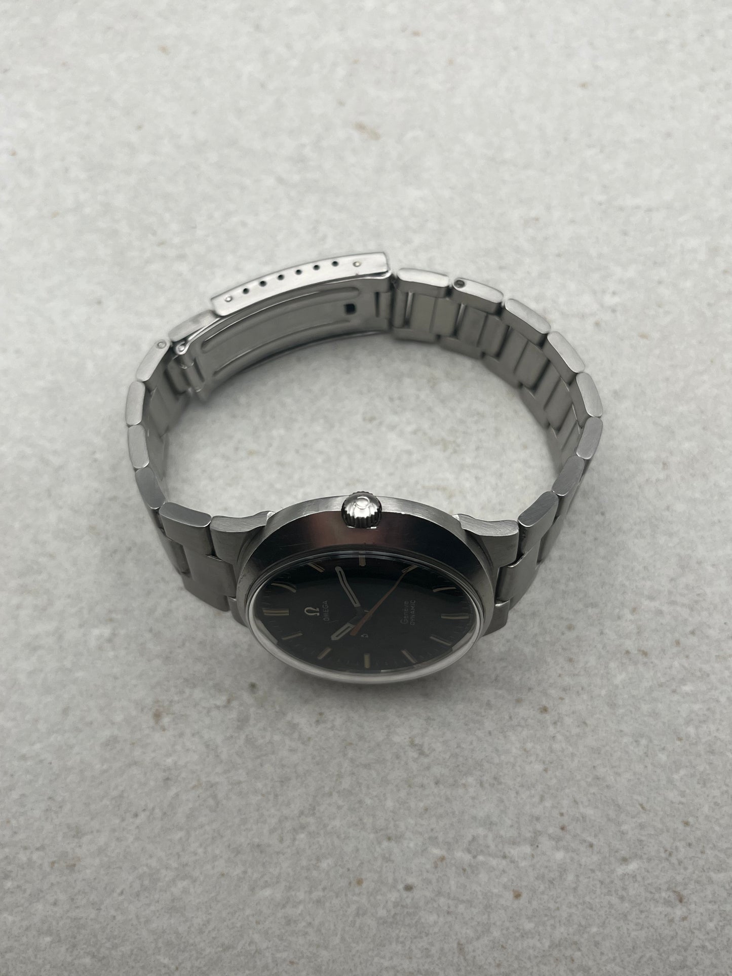 Omega Geneve Dynamic Manual Wind 135.033
