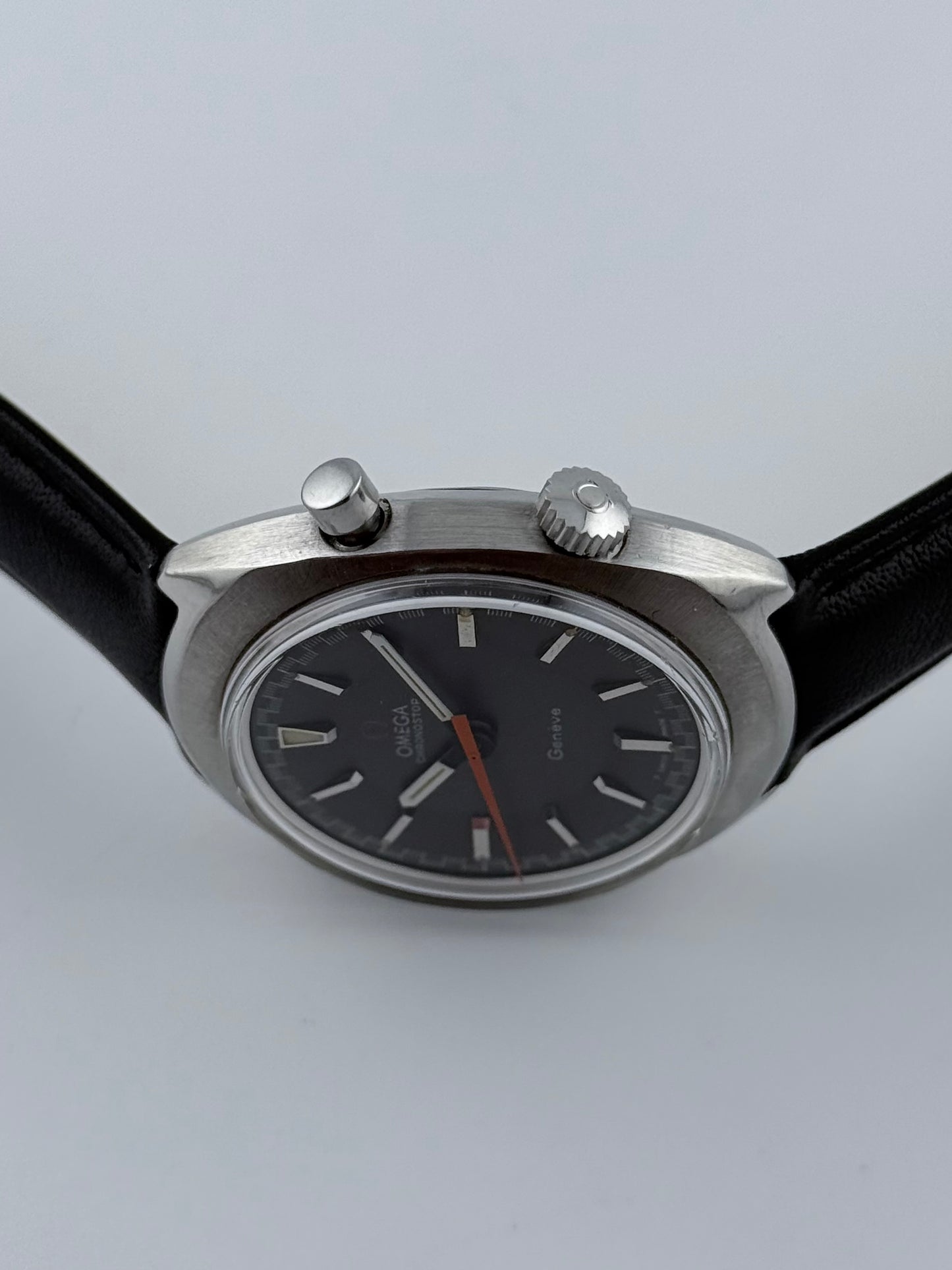 Omega Geneve Chronostop Manual Wind 145.009