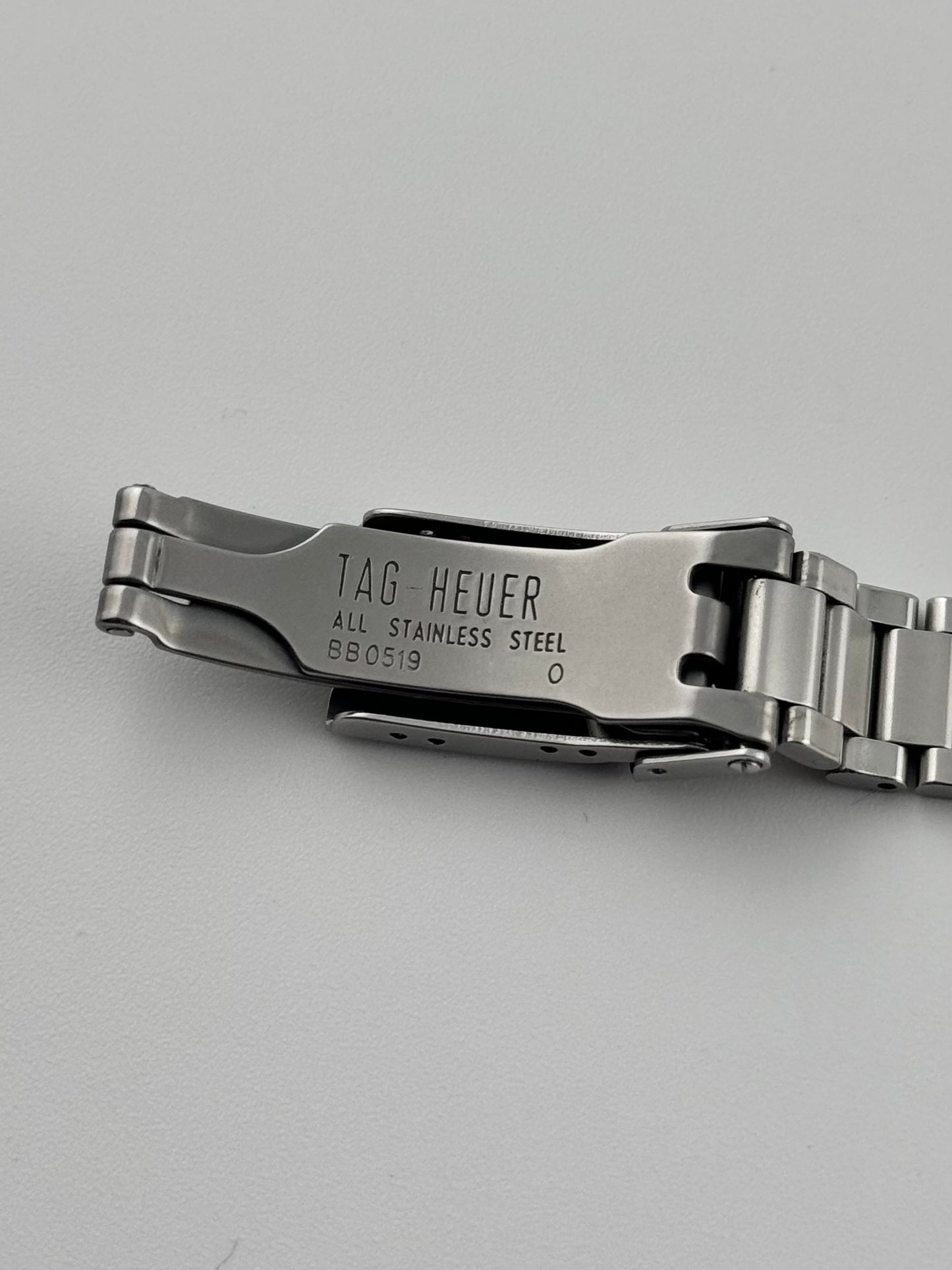 Tag Heuer Professional 200 Quartz Date - WF1421-0 - Ladies