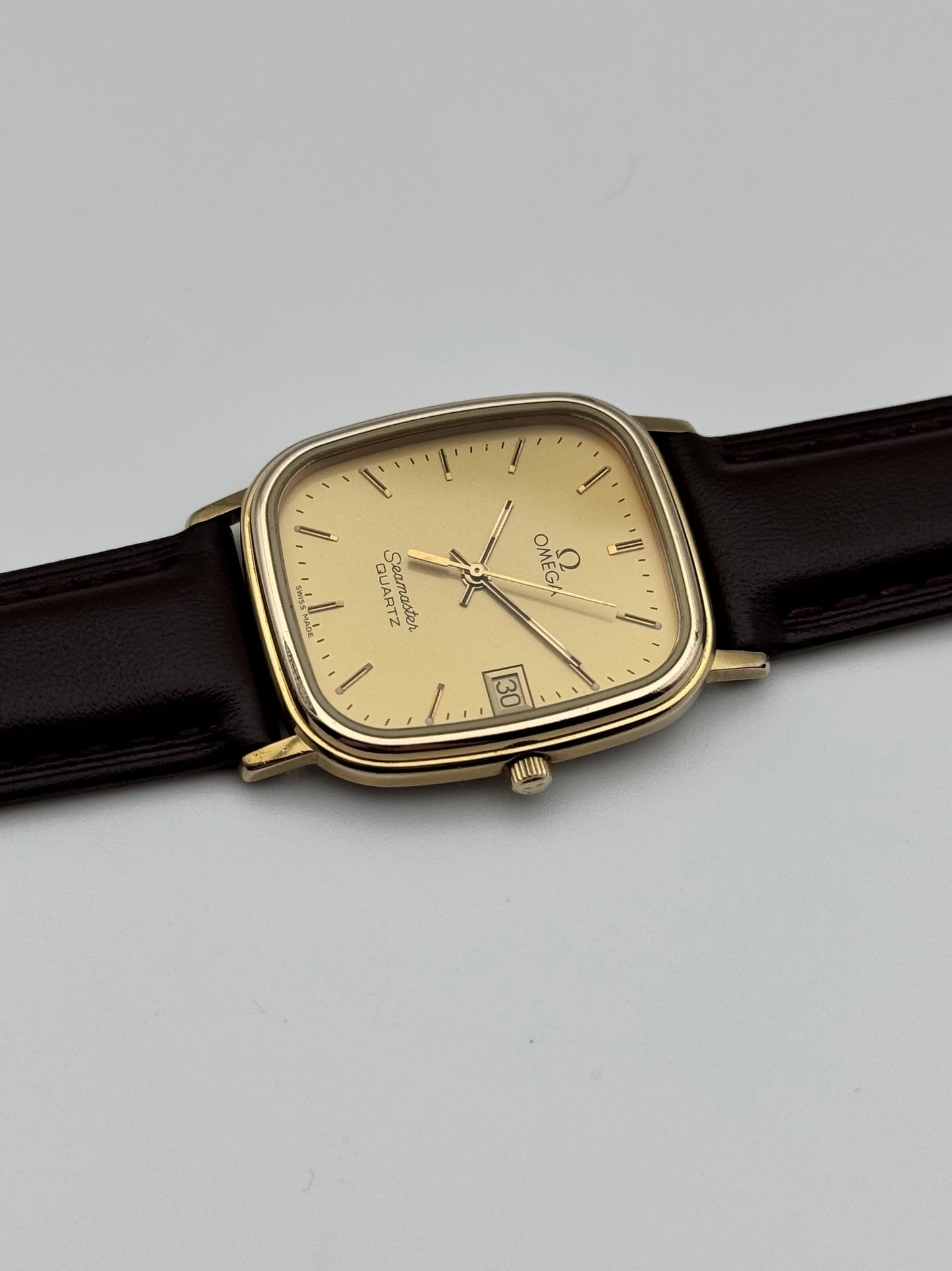 Omega Seamaster Tank Quartz Date 196.0267