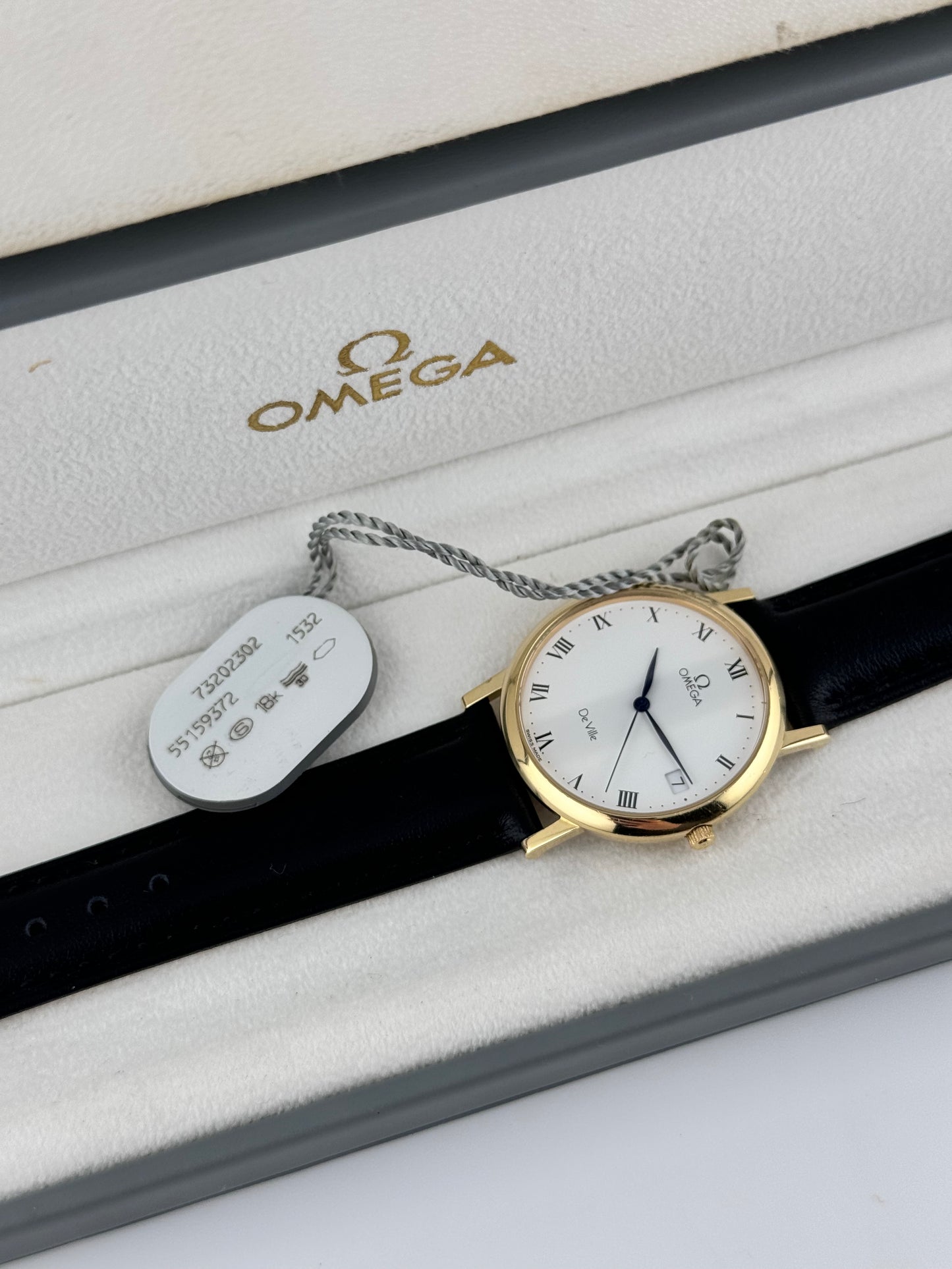 Omega Quartz Date 196.2432 18ct Gold - Box and Papers