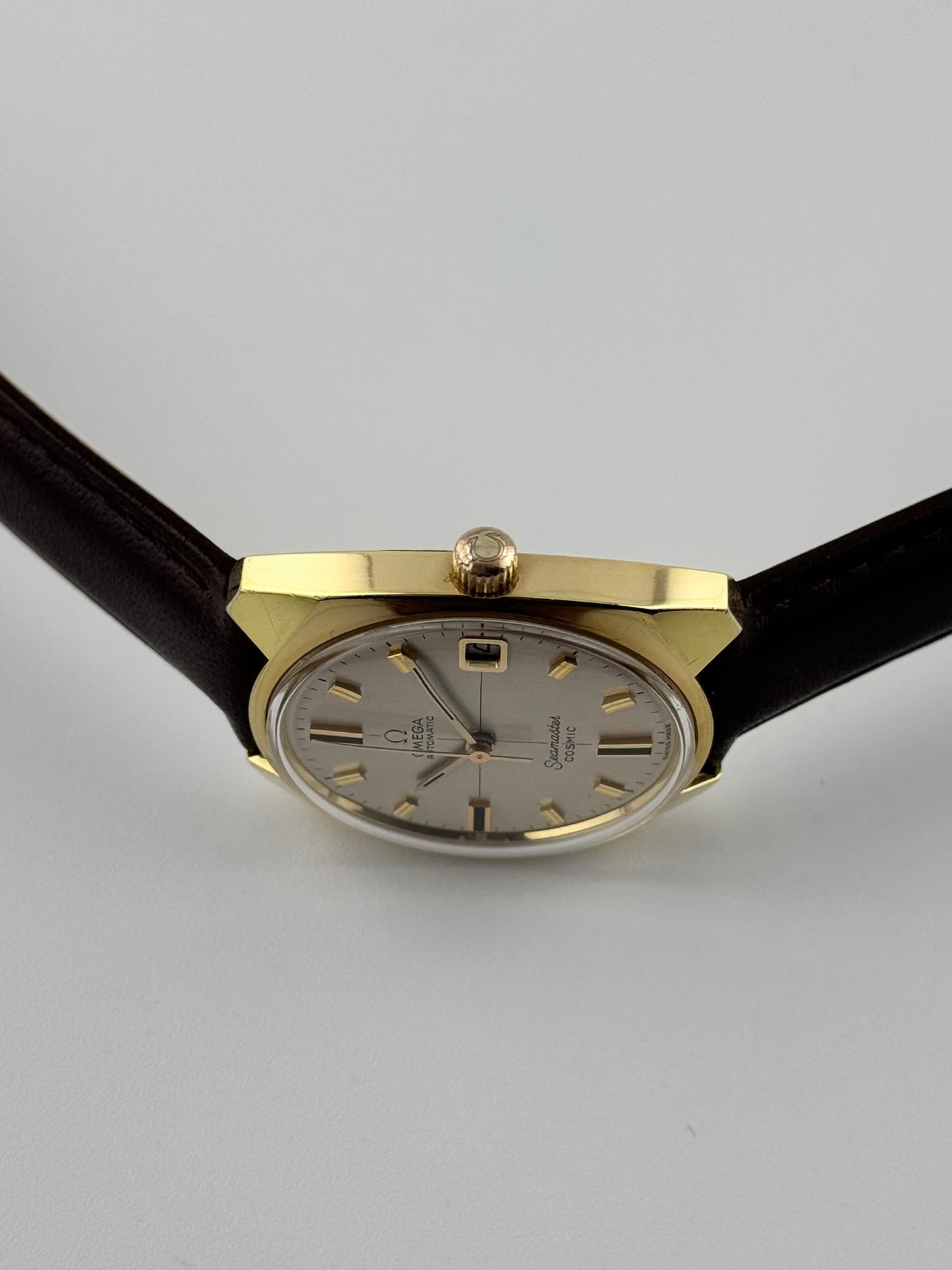 Omega Seamaster Cosmic Rare Crosshair Dial 166.022 Box and Papers