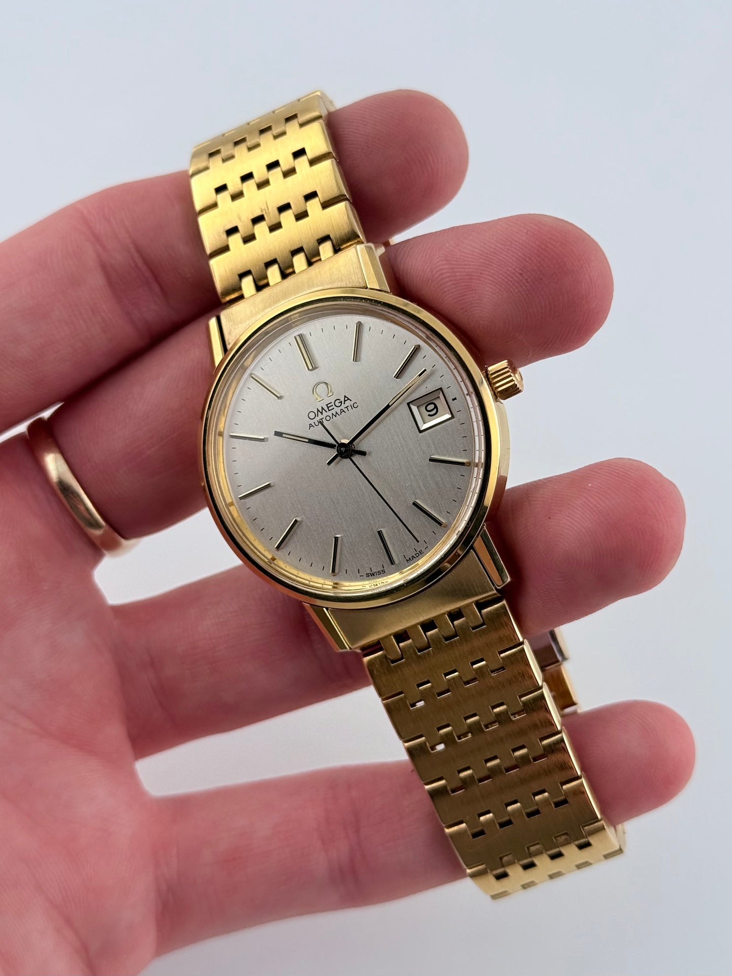 Omega Automatic Date 166.0202
