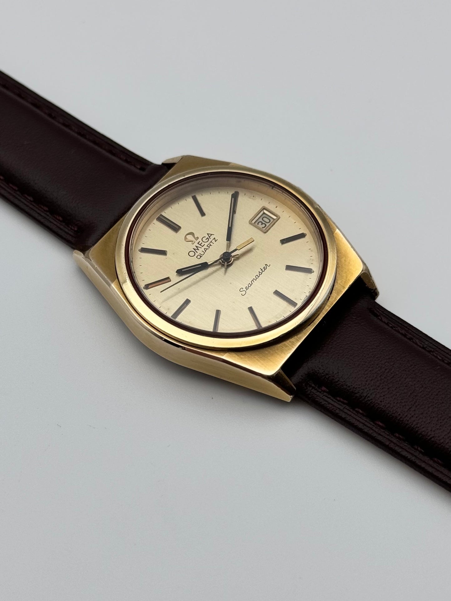 Omega Seamaster Quartz Date 196.0088
