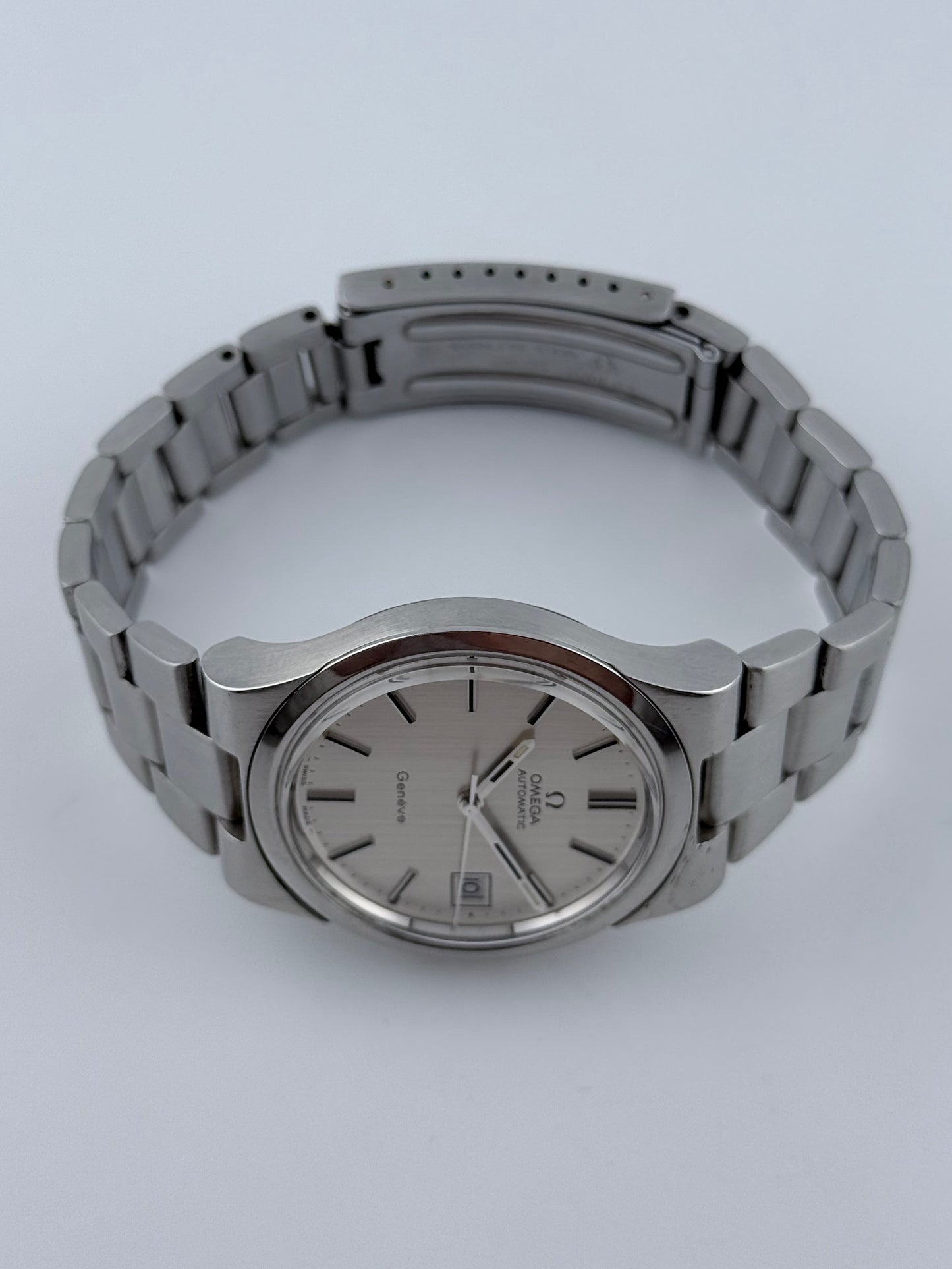 Omega Geneve Automatic Date - 166.0173