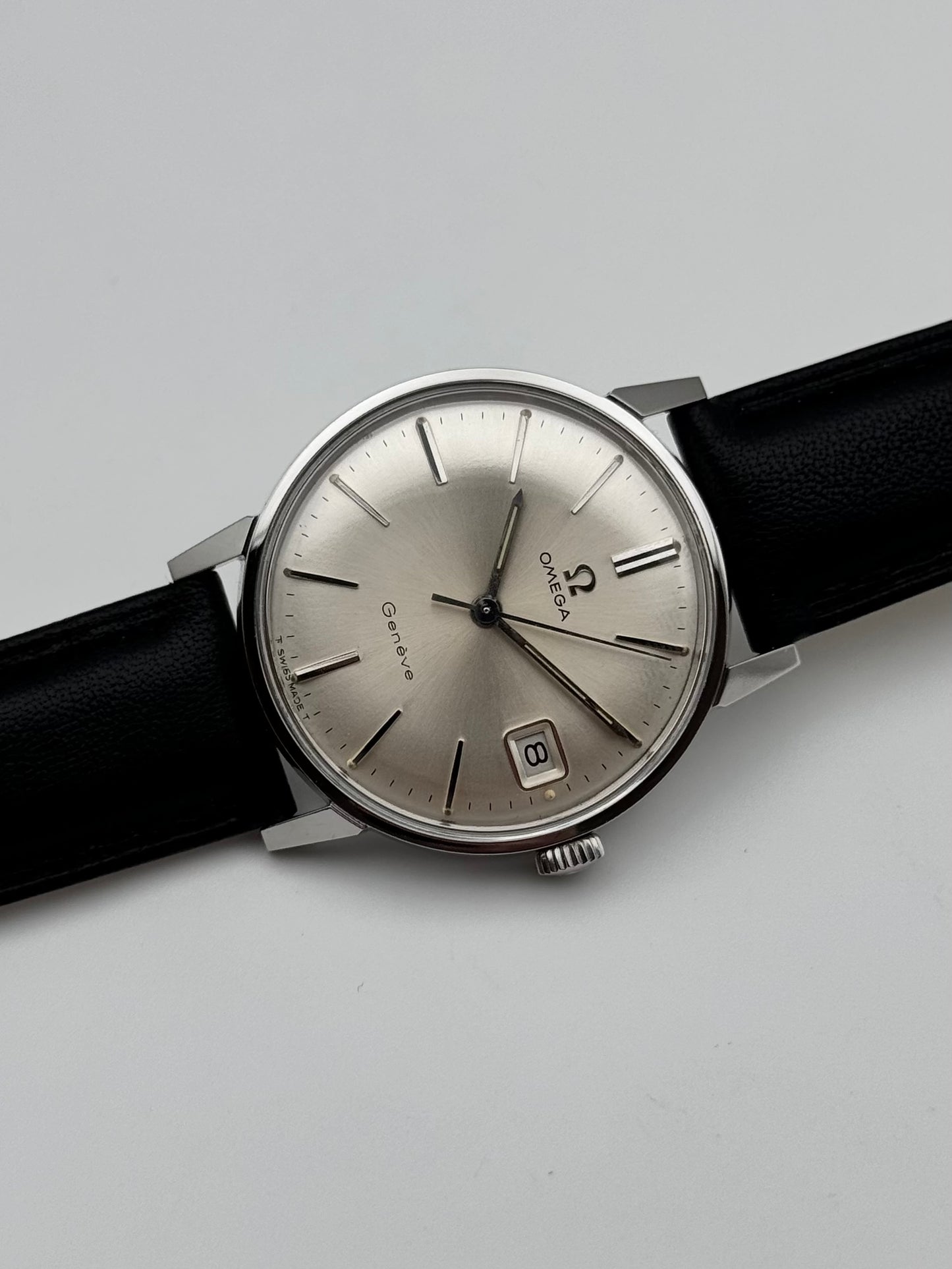 Omega Seamaster Geneve Date Manual Wind 136.011