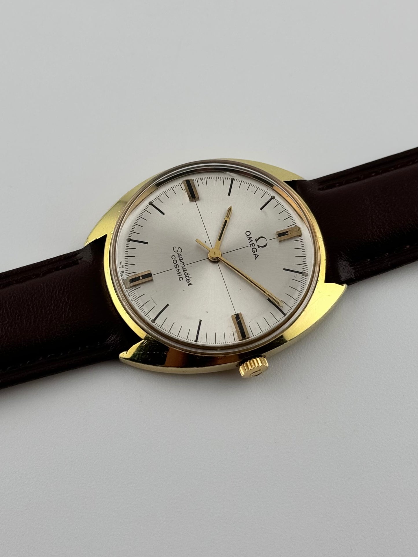 Omega Seamaster Cosmic Sunburst Dial 135.017