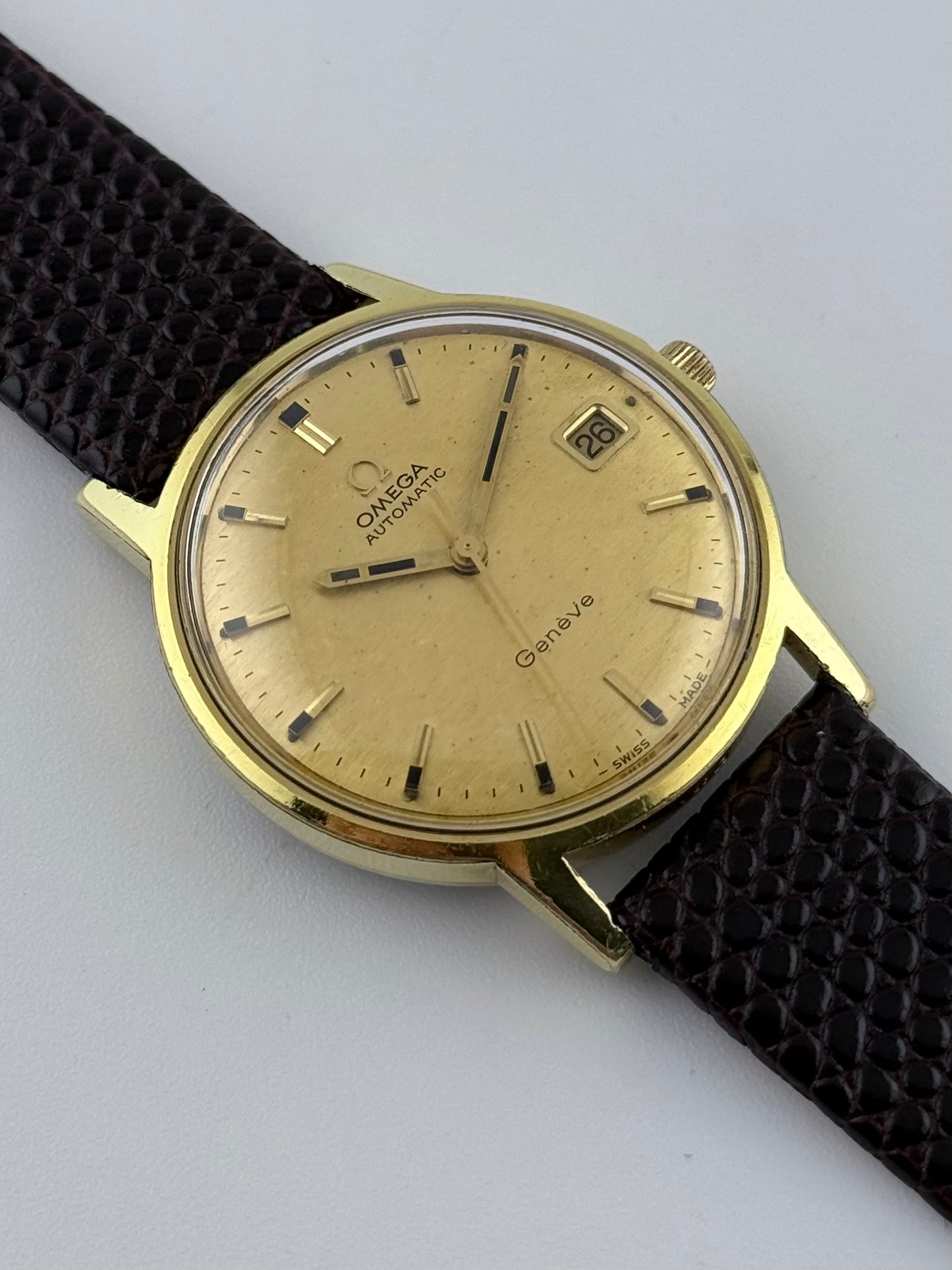 Omega Geneve Automatic Date 166.070 - Shantung Dial