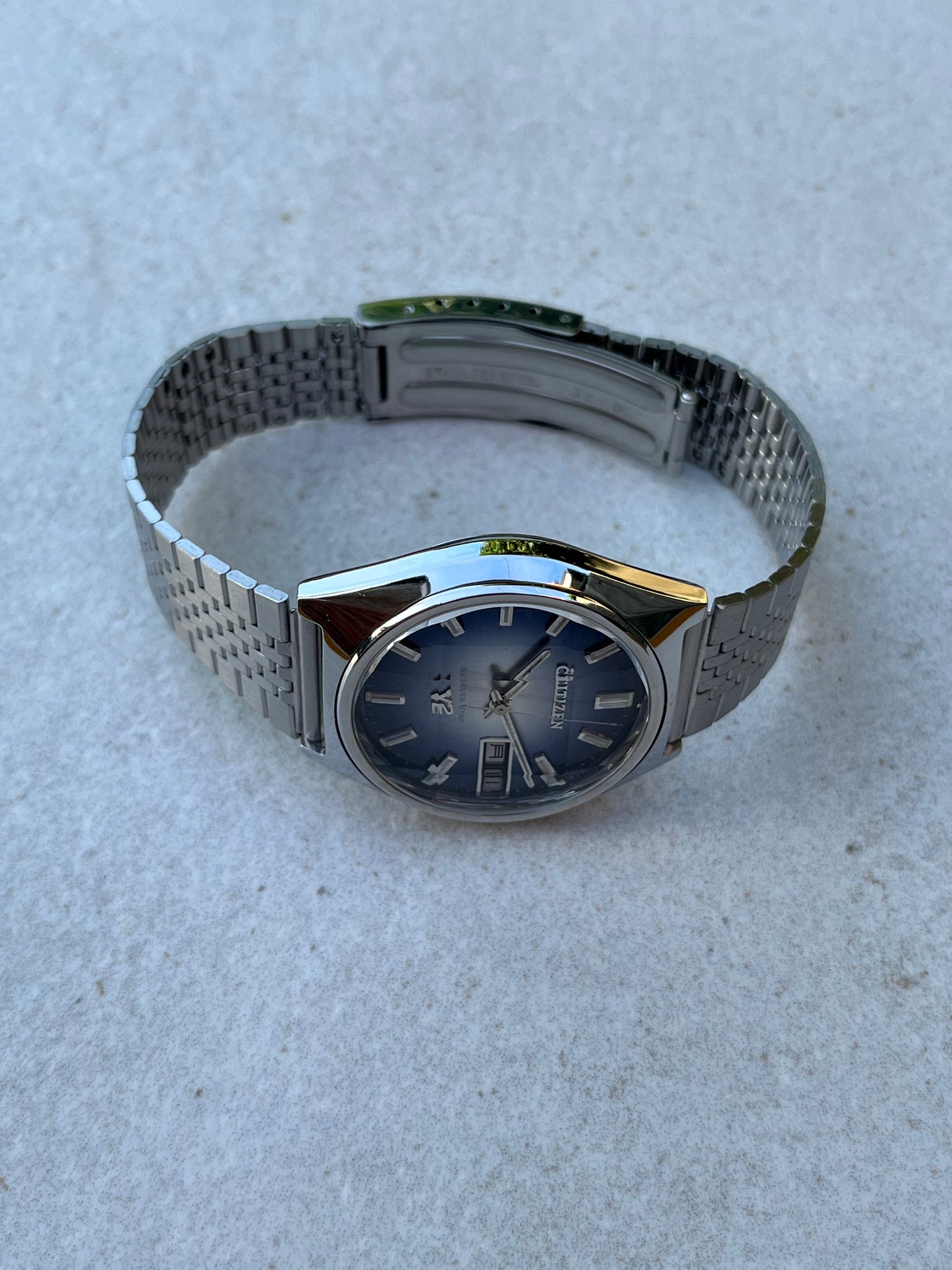 Citizen Seven Star V2 Faceted Crystal