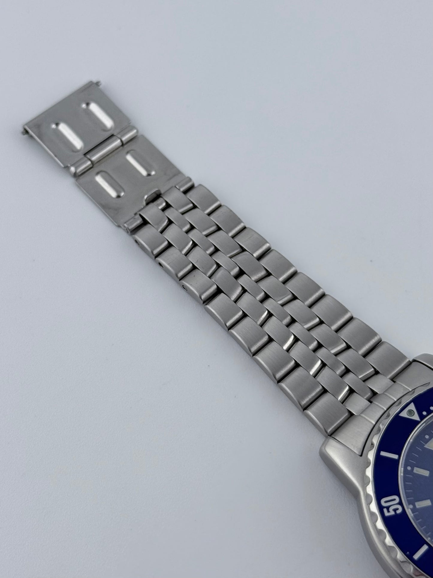 Tag Heuer Professional 200 Quartz Date - WD1214-G-20