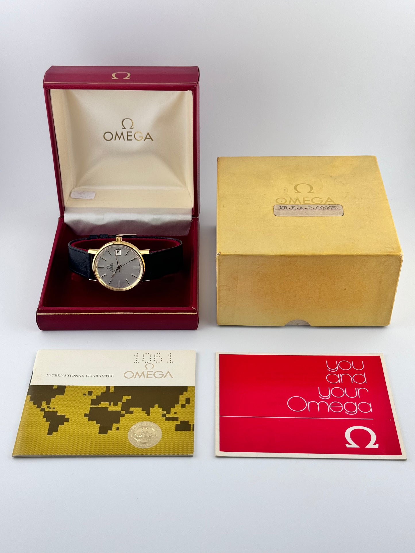 Omega Automatic Date 166.0202 - Box and papers - New Old Stock