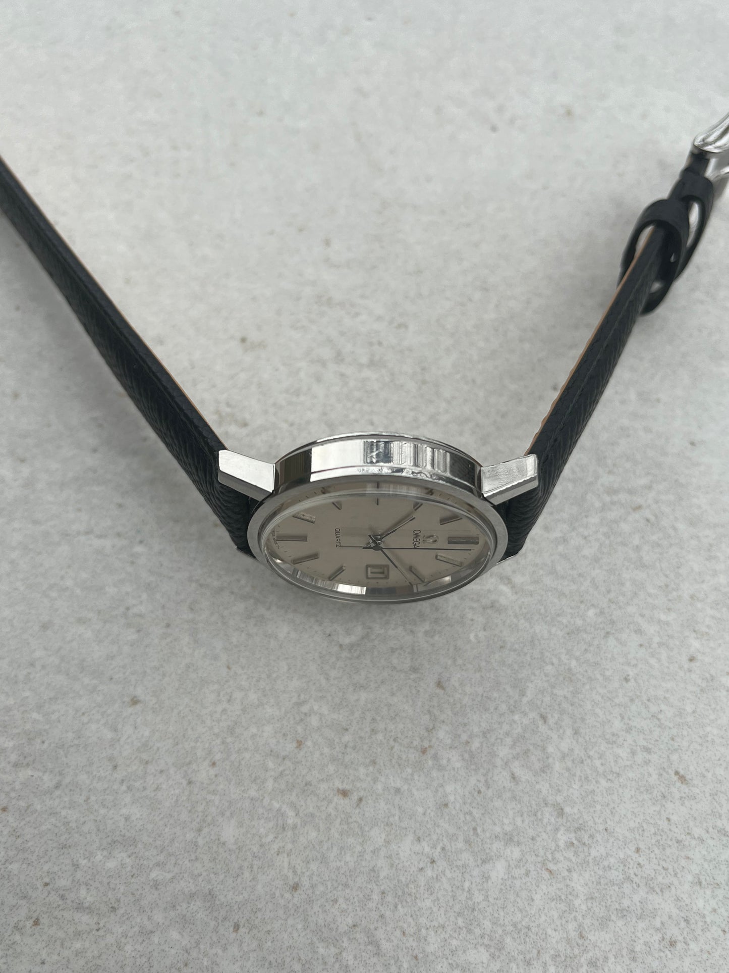Omega Quartz Date 196.0160