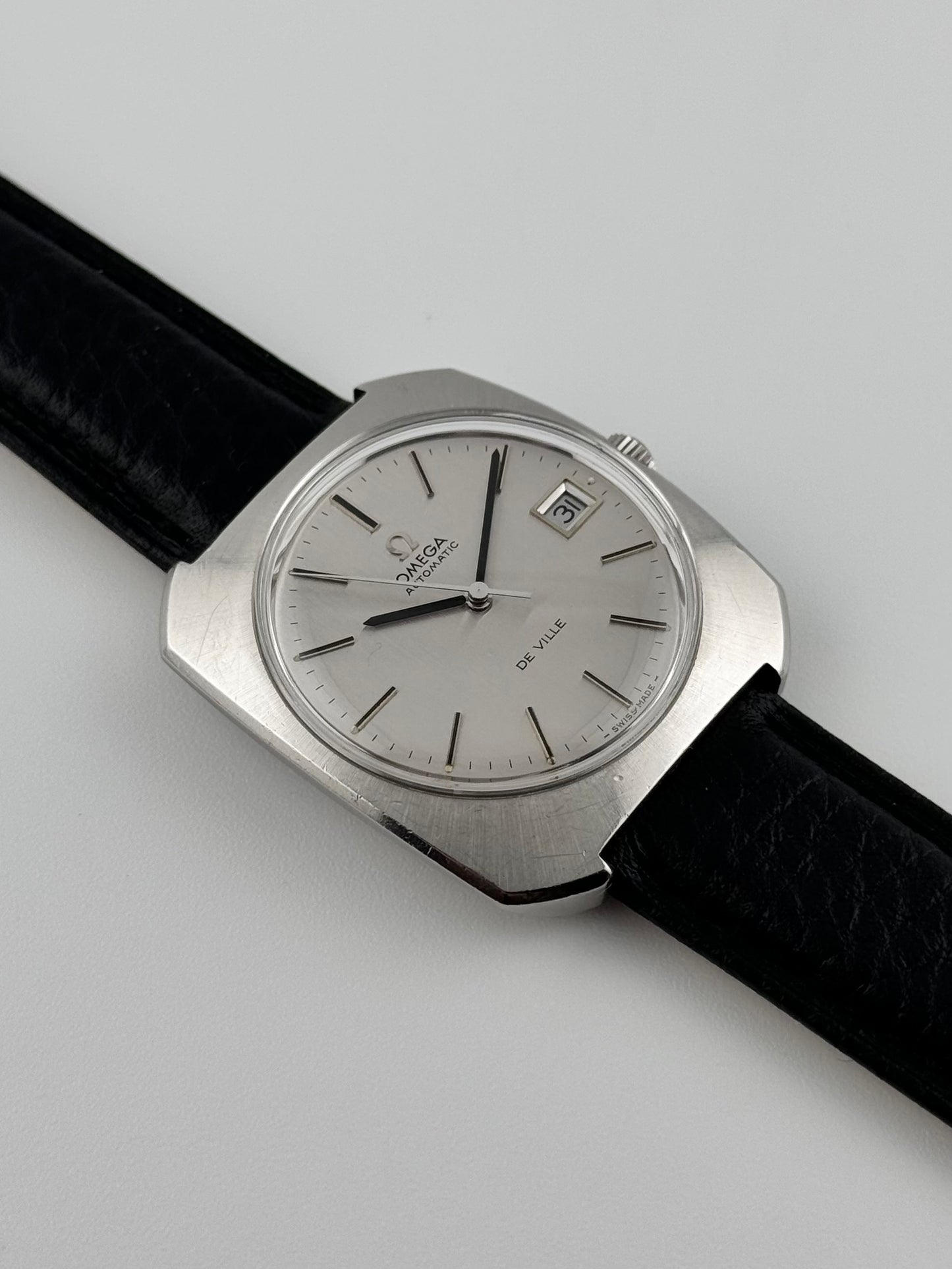 Omega De Ville Automatic Date Rare Jumbo Size - 166.085