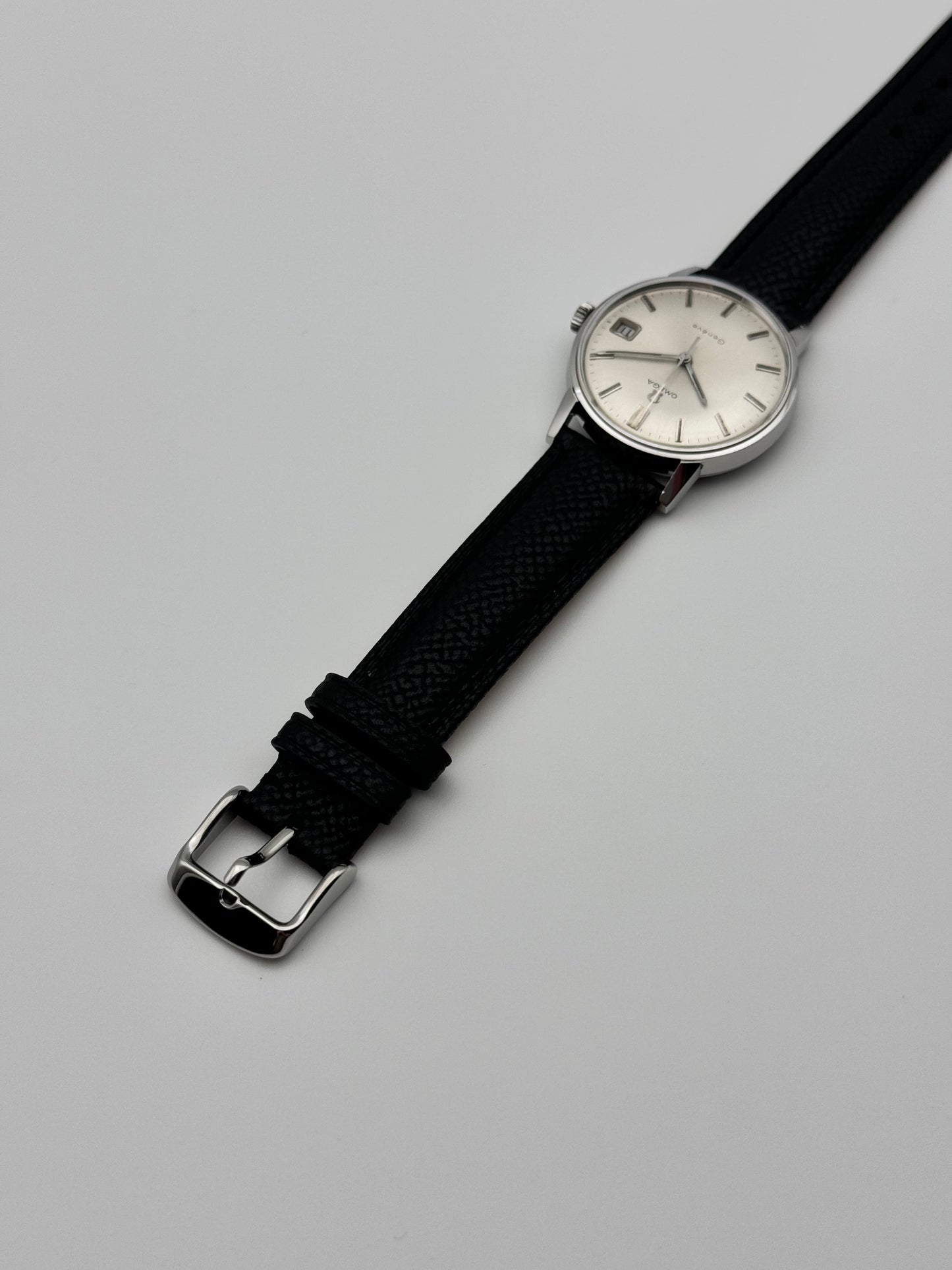 Omega Seamaster Geneve Date Manual Wind 136.011