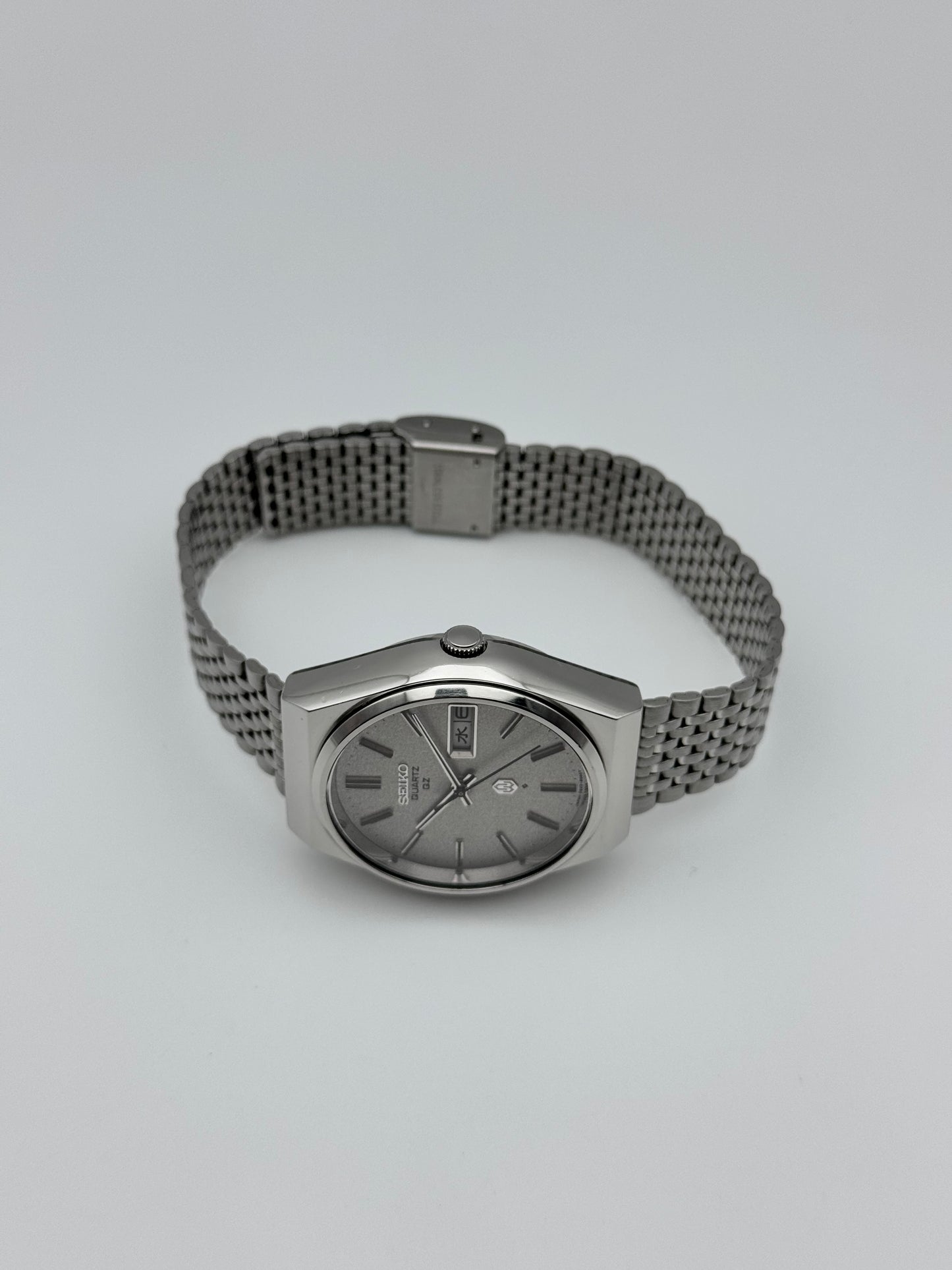 Seiko QZ Quartz JDM - 0923-8040 - Rare Frosted Dial