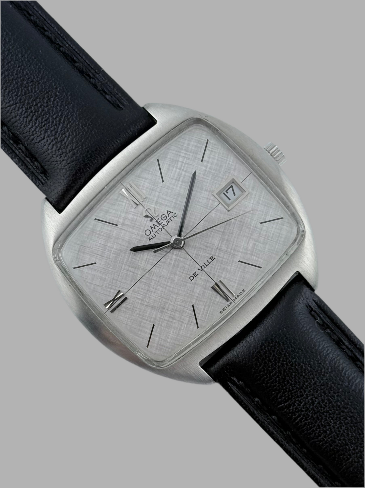 Omega De Ville Automatic Date - 162.047 - RARE Linen Cross Hair TV Dial