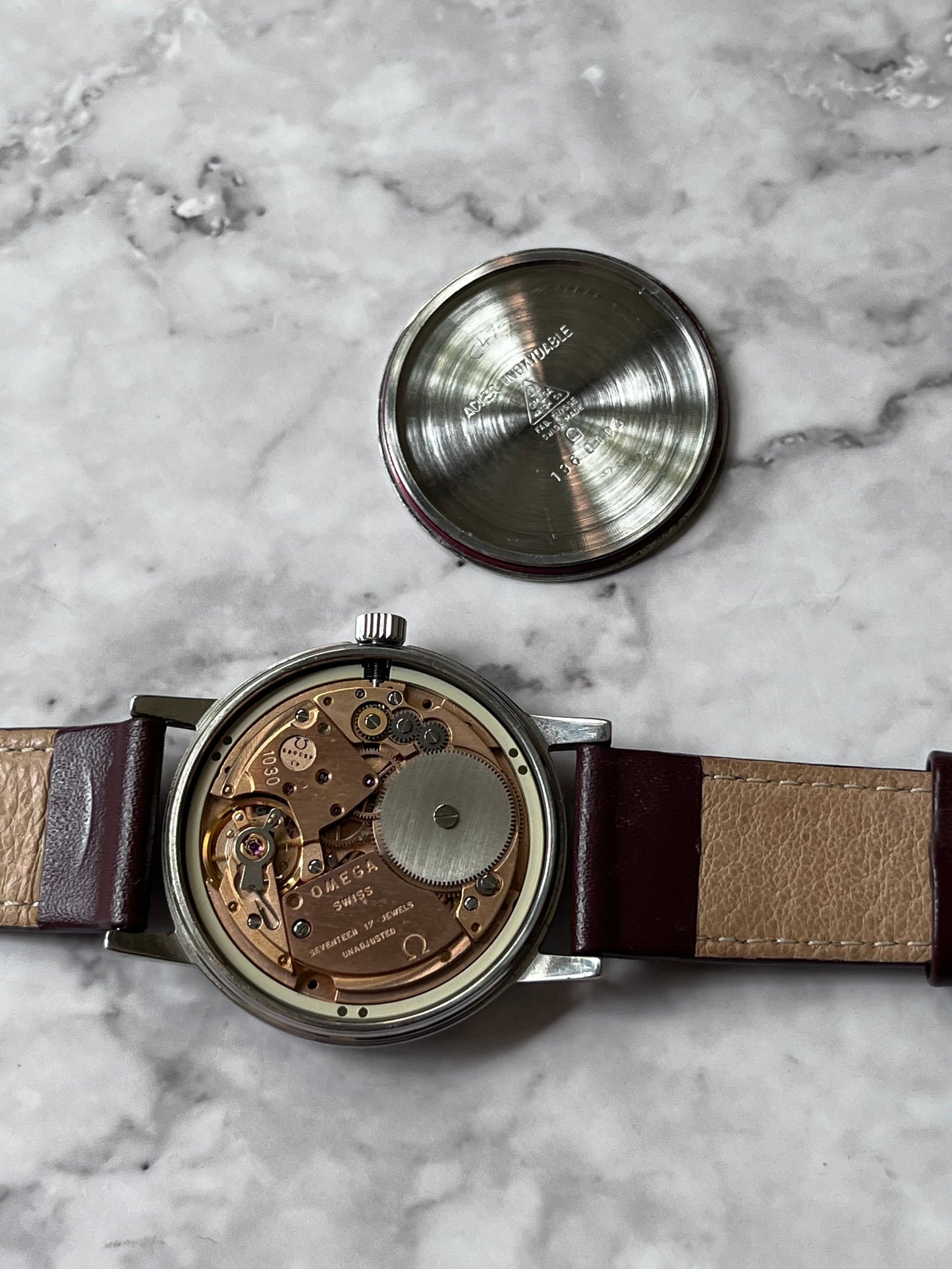 Omega Date Manual Wind 136.0104