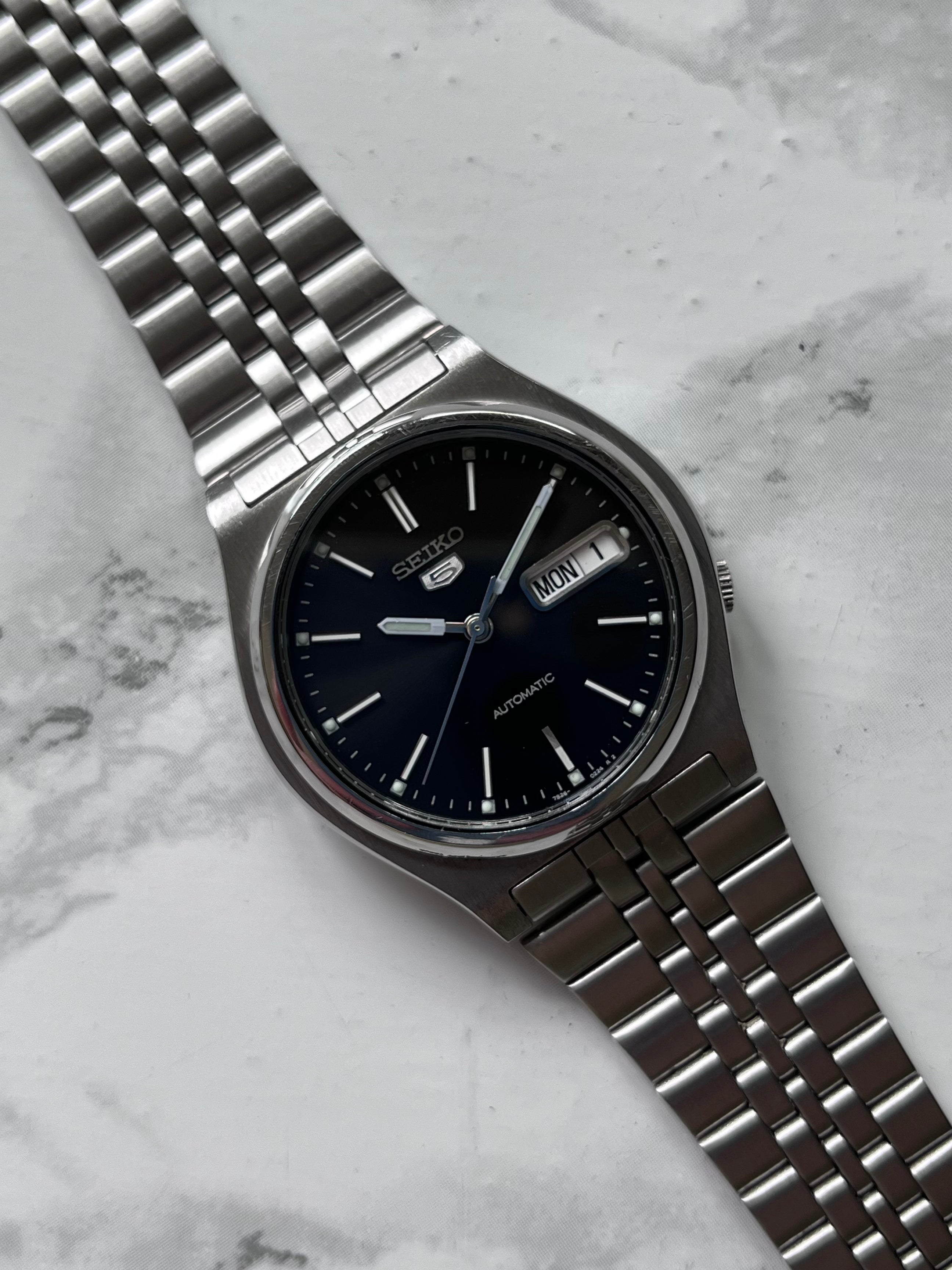 Seiko 5 discount 7526 price