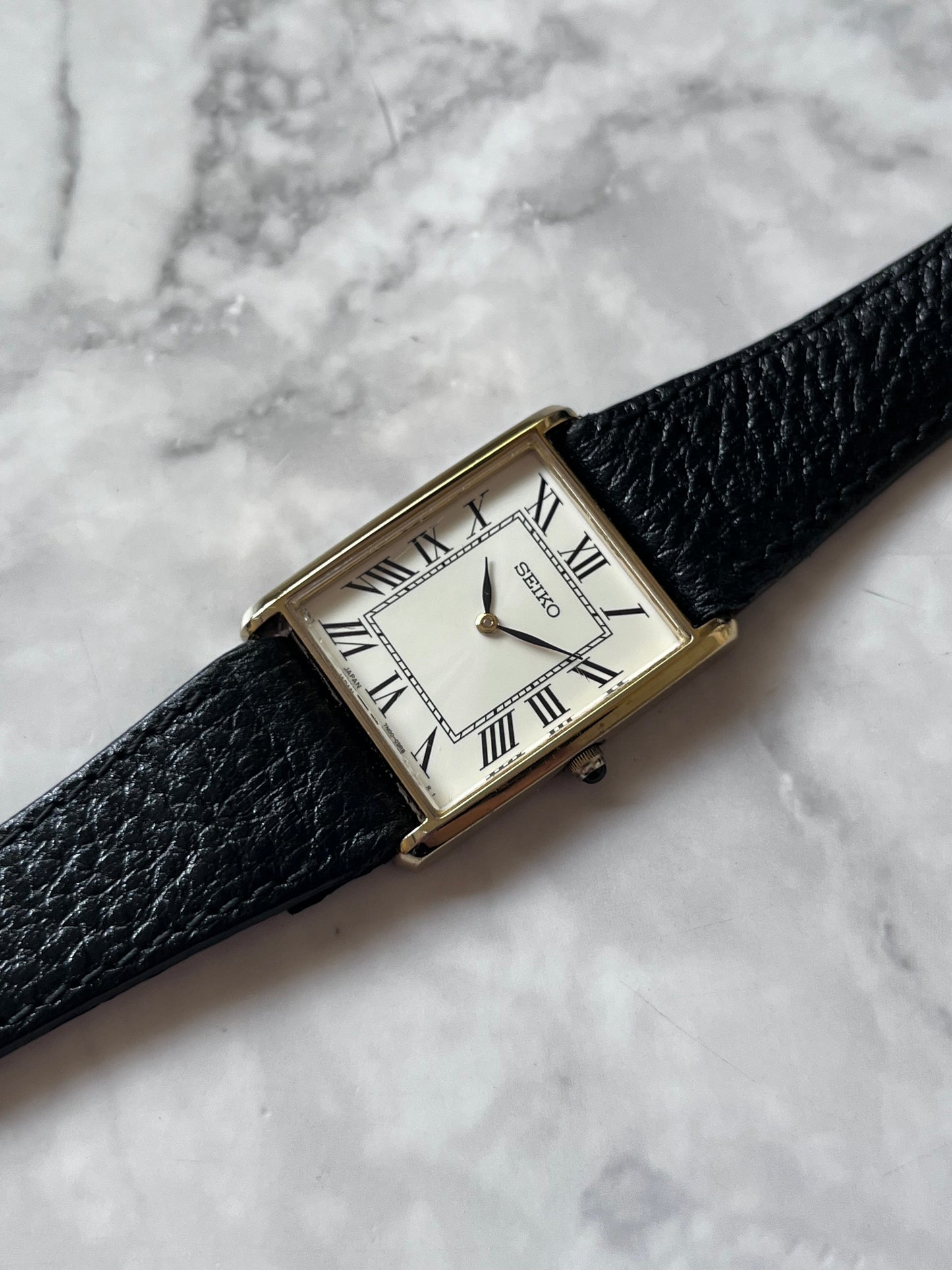 Seiko Tank Quartz 7N00-0AZ0