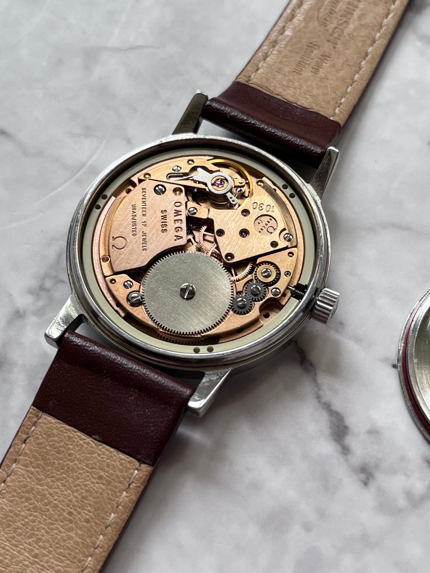 Omega Date Manual Wind 136.0104