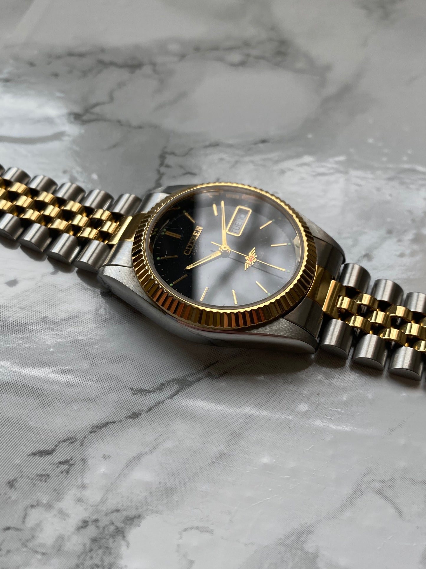 Citizen Eagle 7 Day-Date 4-R02106