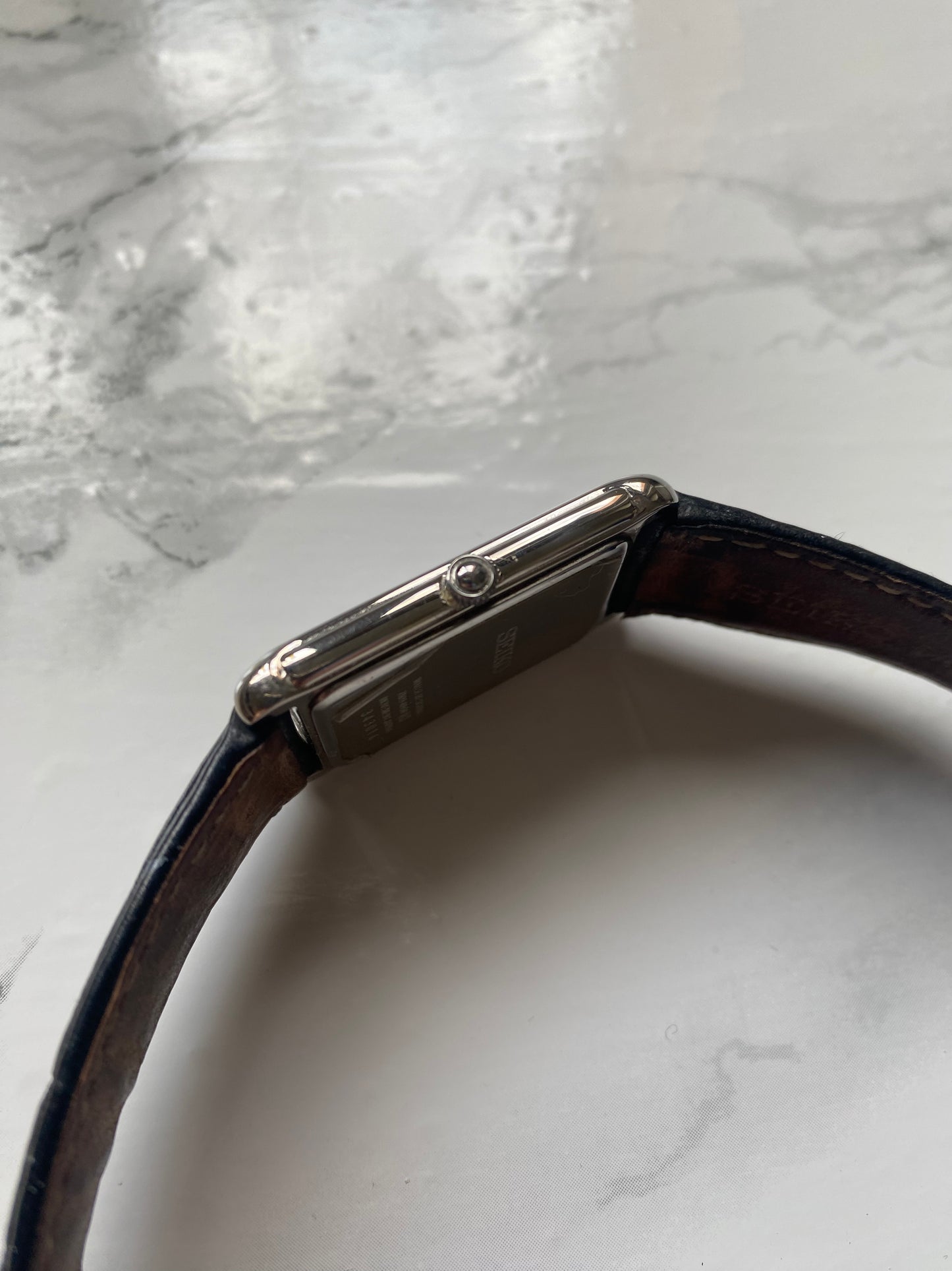 Seiko Tank Quartz 7N89-0AD0