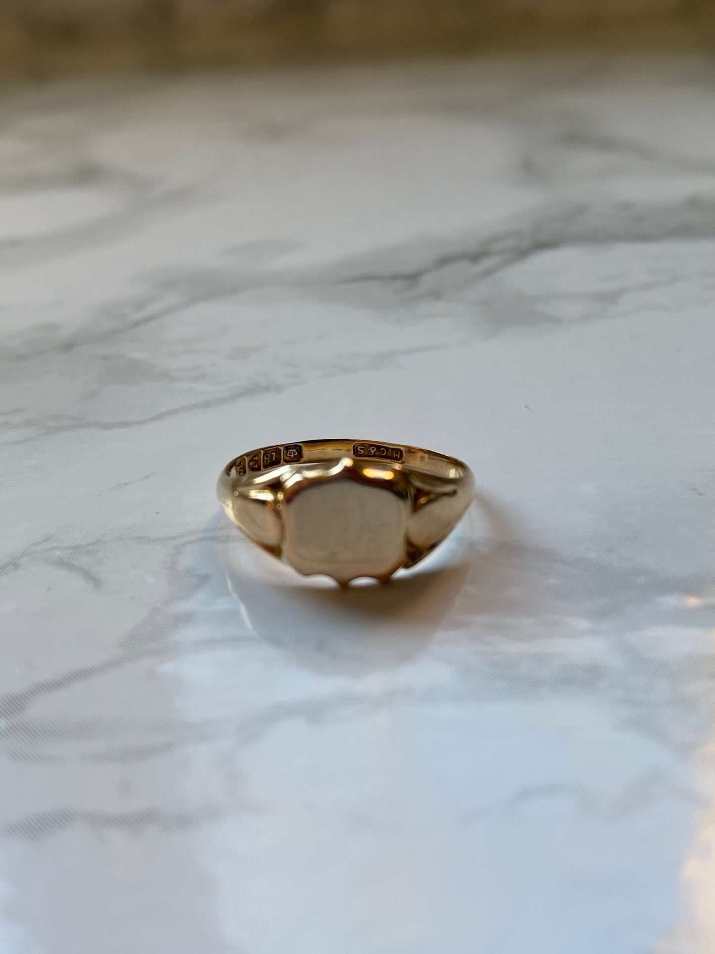 Vintage 18ct Gold Signet Ring