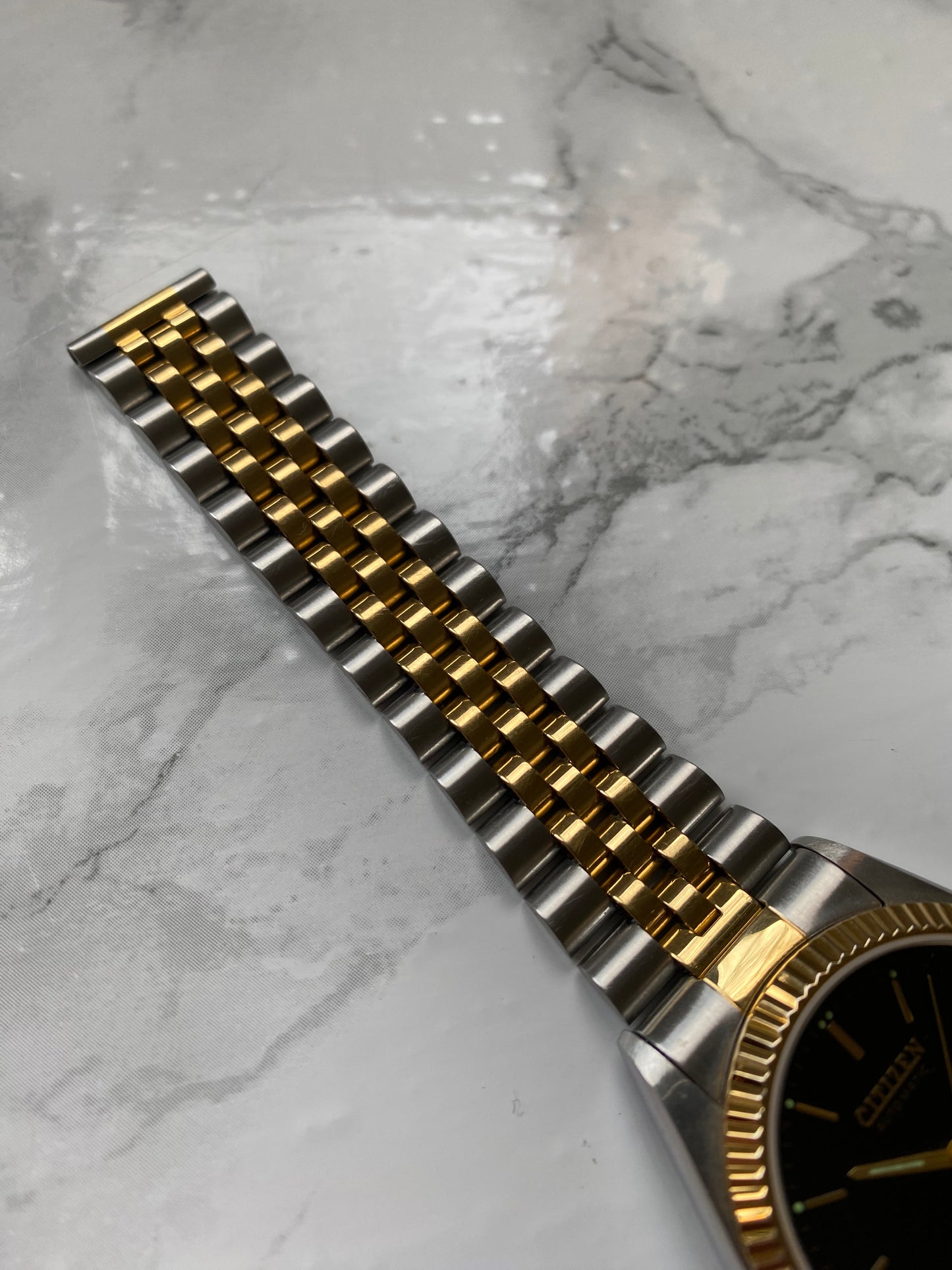 Citizen Eagle 7 Day-Date 4-R02106