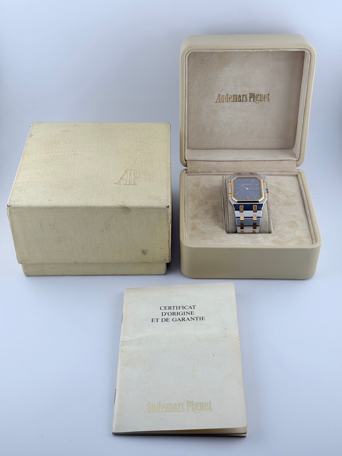 Audemars Piguet Royal Oak Jumbo - 56005 SA - Box and Papers