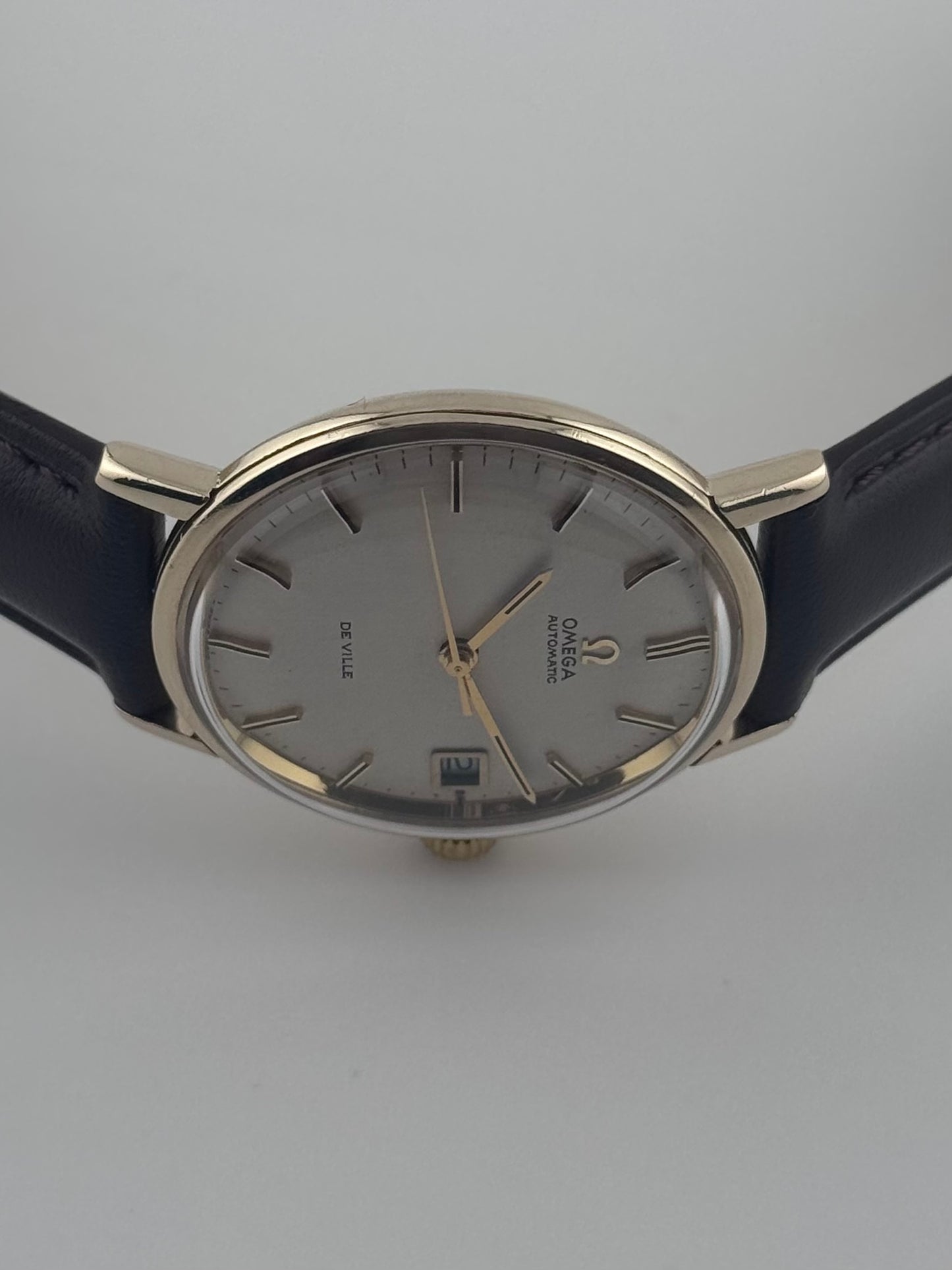 Omega De Ville Automatic Date 166.5020 - 9ct Solid Gold - Box and Papers!