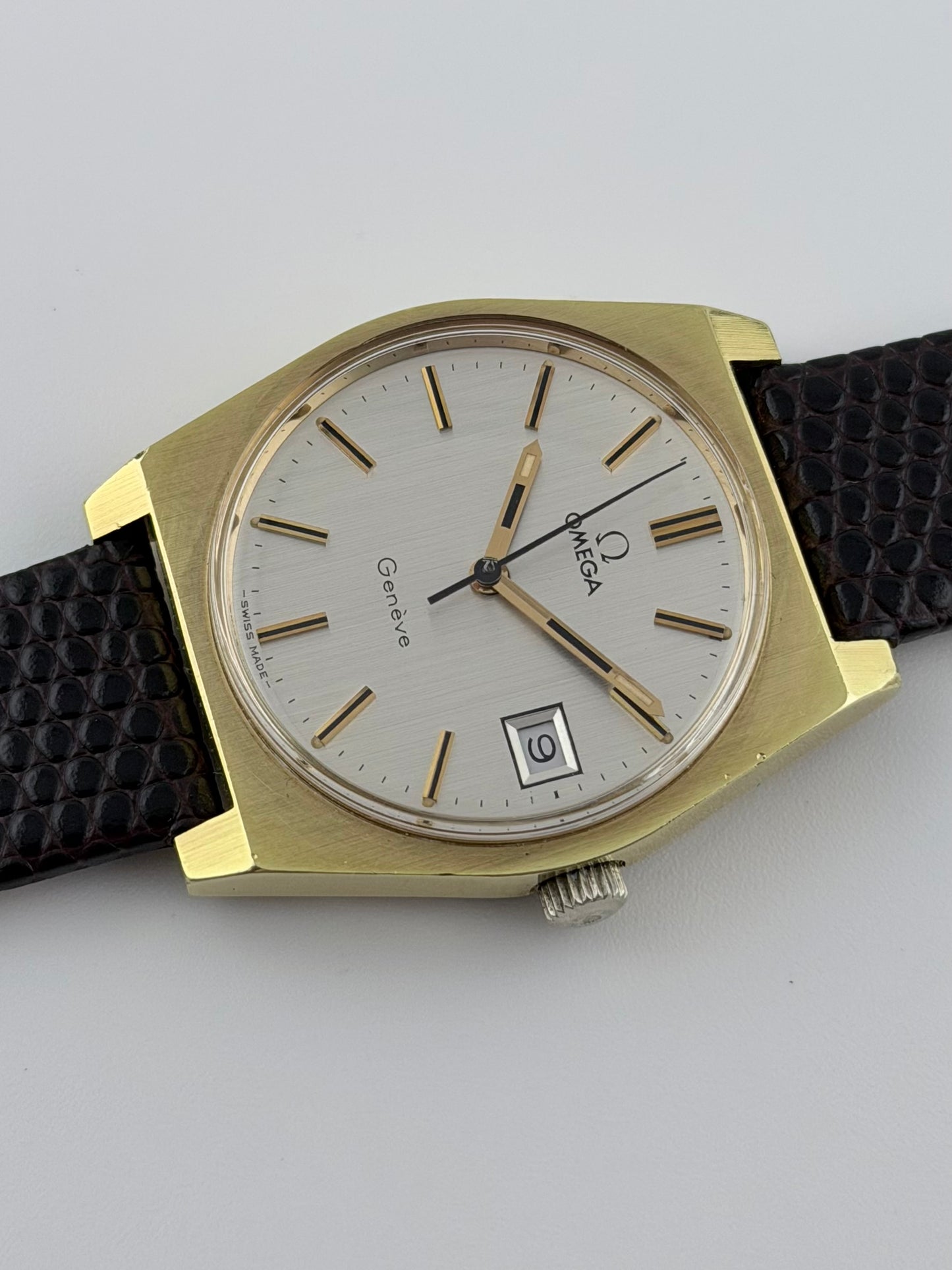 Omega Geneve Manual Wind Date 136.0049