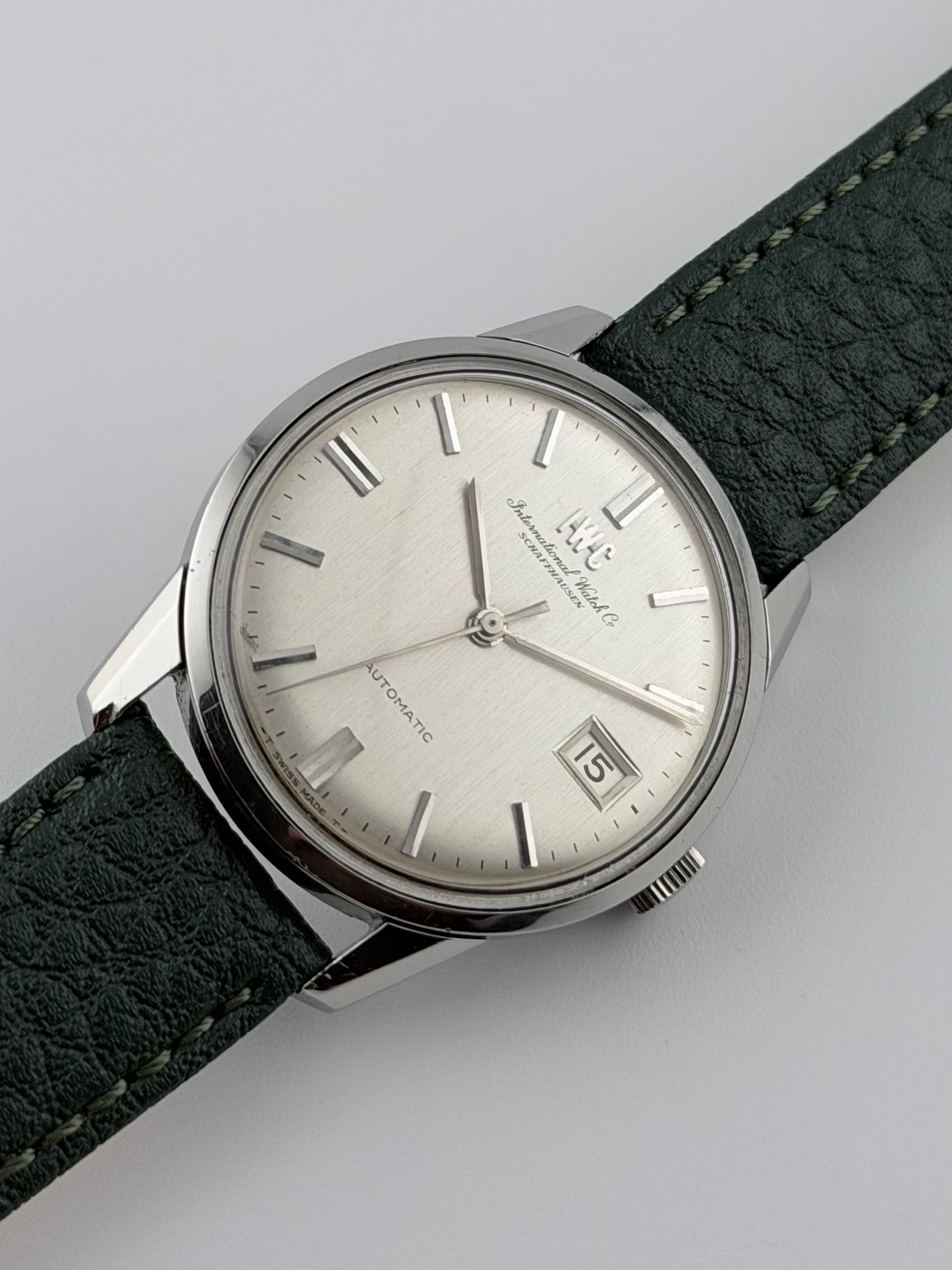 IWC Shaffhausen Automatic Date - 810A