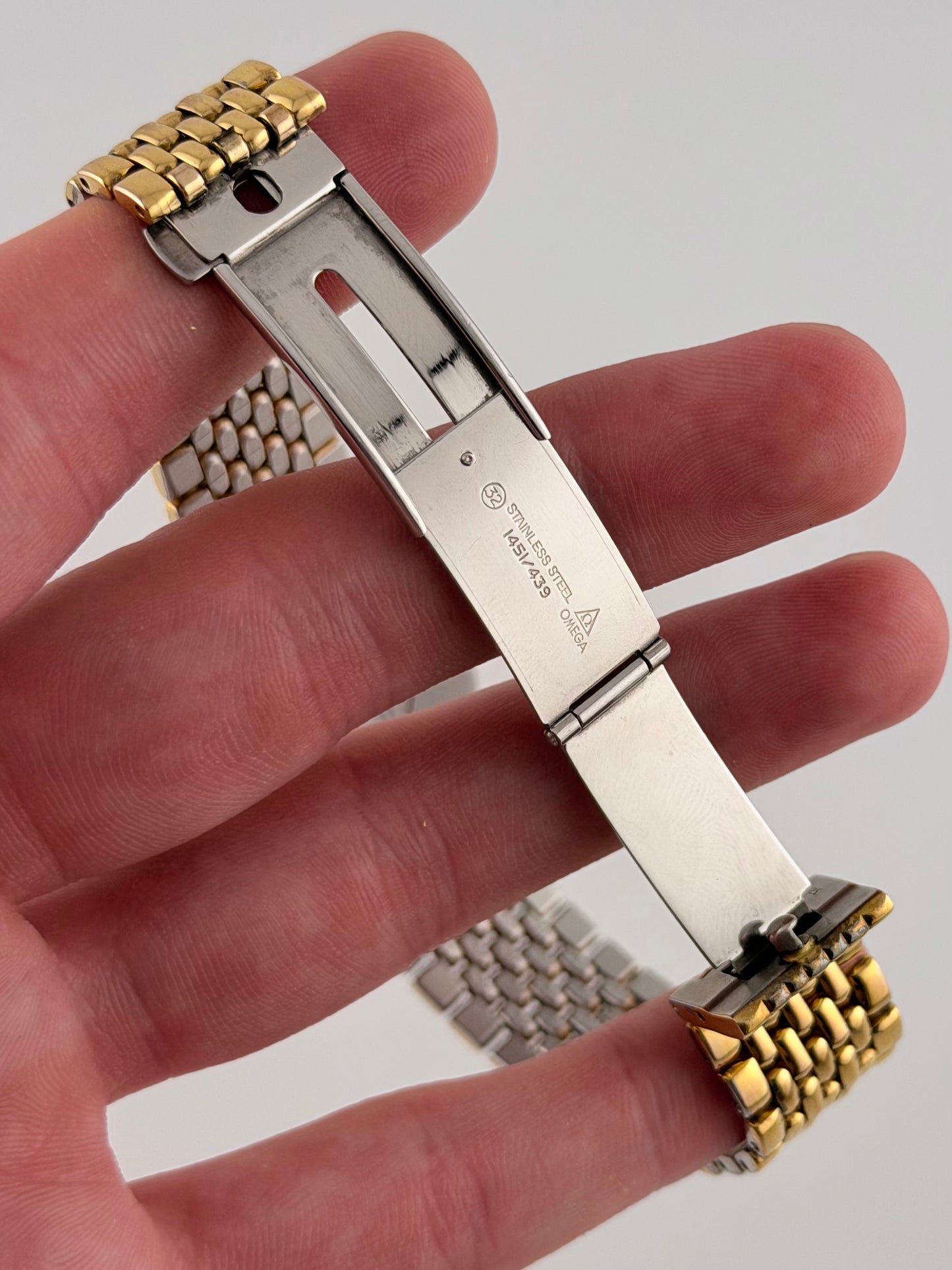 Omega DeVille Quartz 395.0877.2 - Tapestry Dial - Original Bracelet