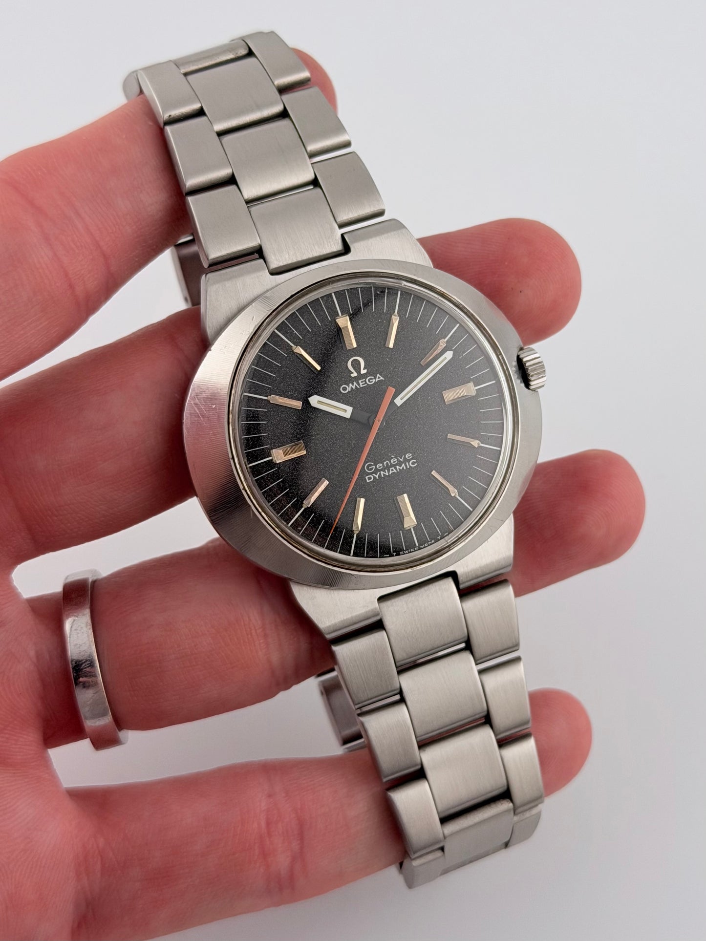 Omega Geneve Dynamic Manual Wind 135.033