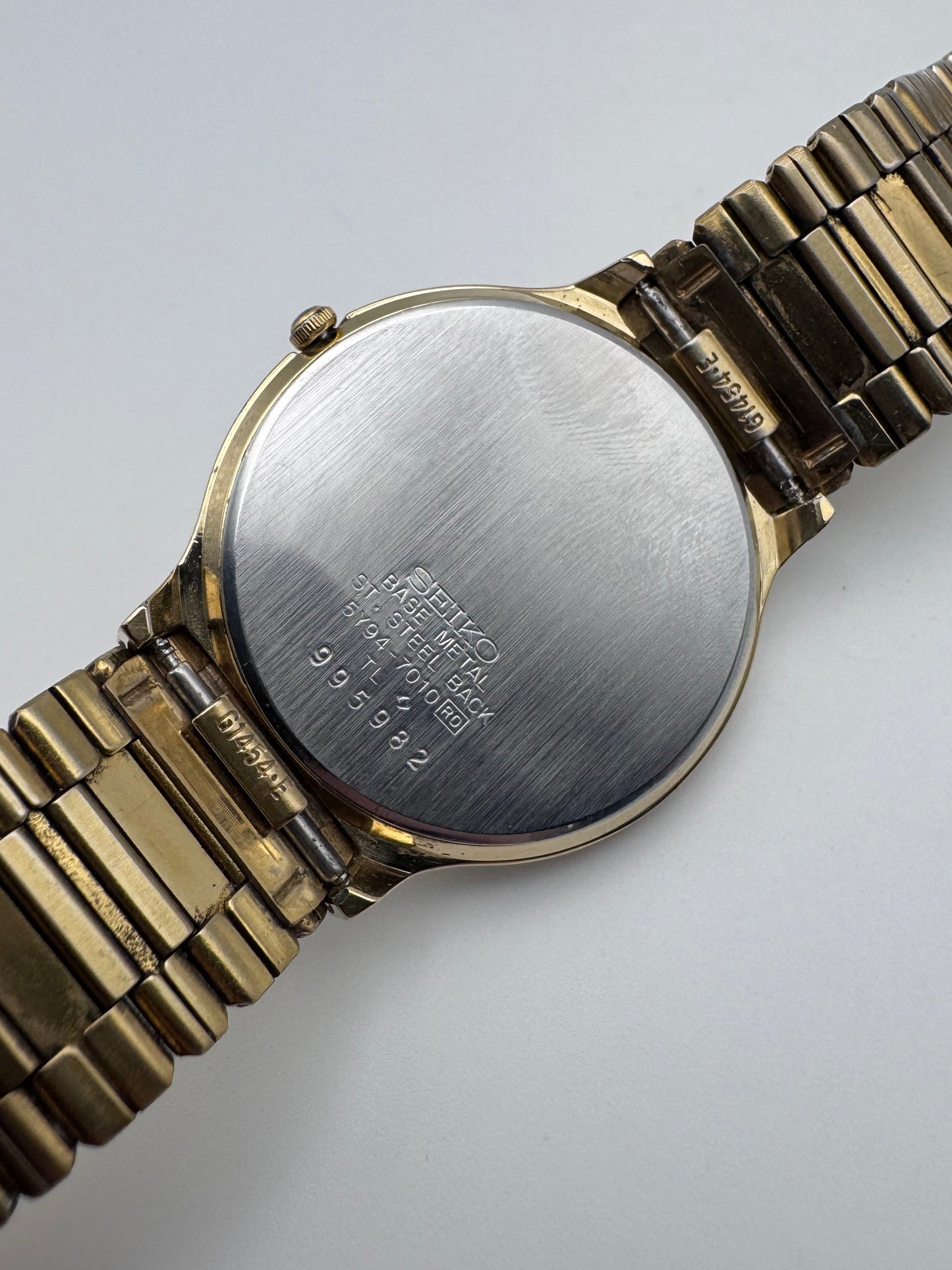 Seiko Quartz Date Dress Watch - 5Y94-7010